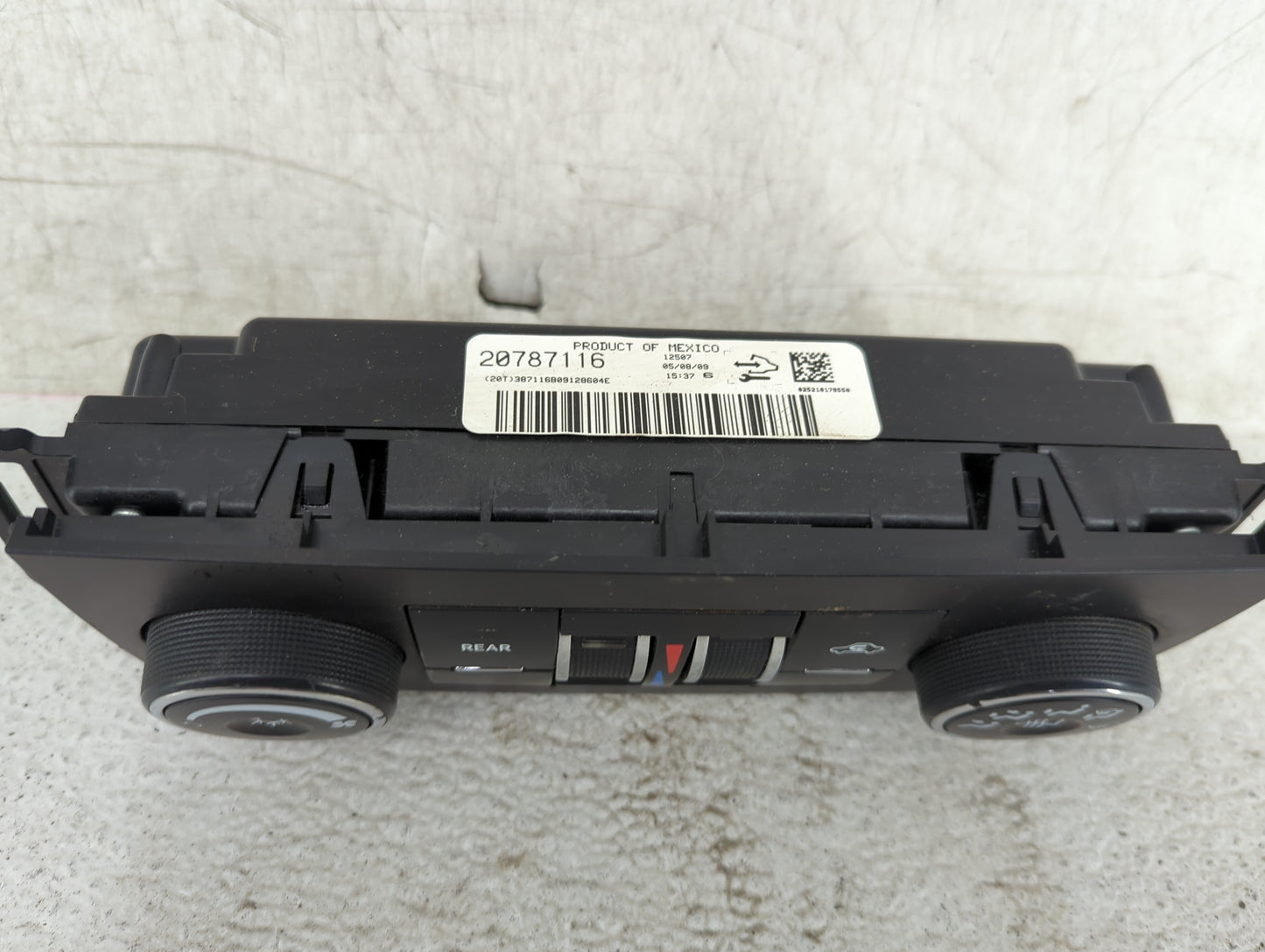 2009 Chevrolet Tahoe Climate Control Module Temperature AC/Heater Replacement P/N:20787116 Fits OEM Used Auto Parts - Oemuse
