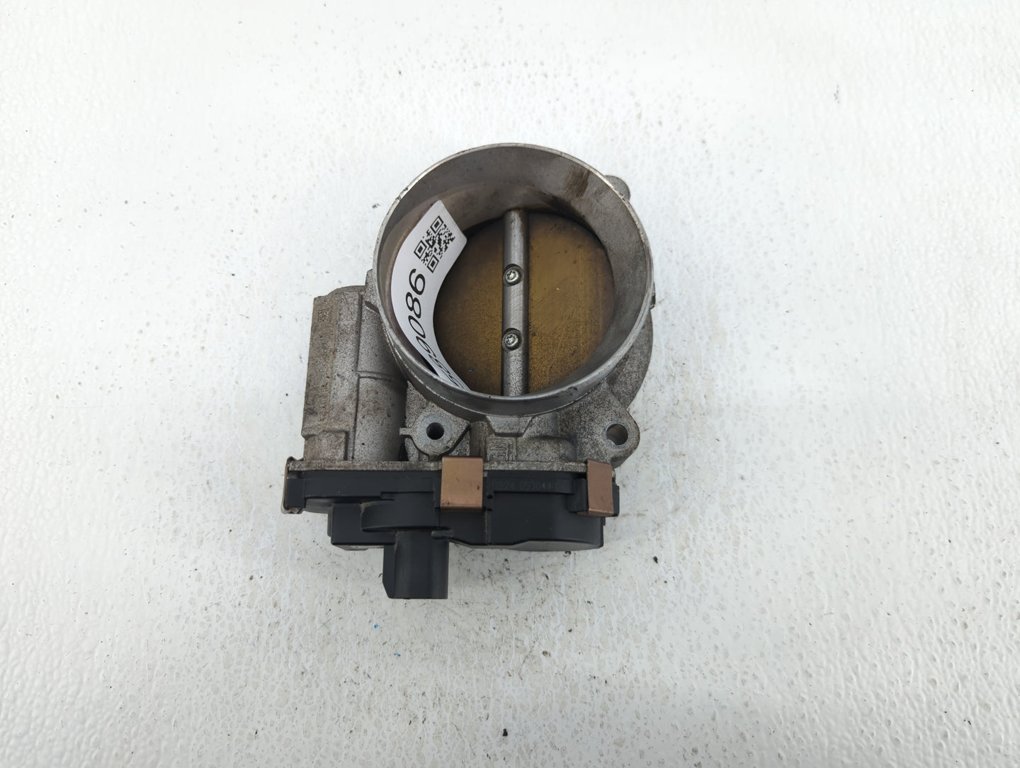 2009-2014 Chevrolet Tahoe Throttle Body P/N:RME57-3C Fits Fits 2009 2010 2011 2012 2013 2014 2015 OEM Used Auto Parts - Oemu