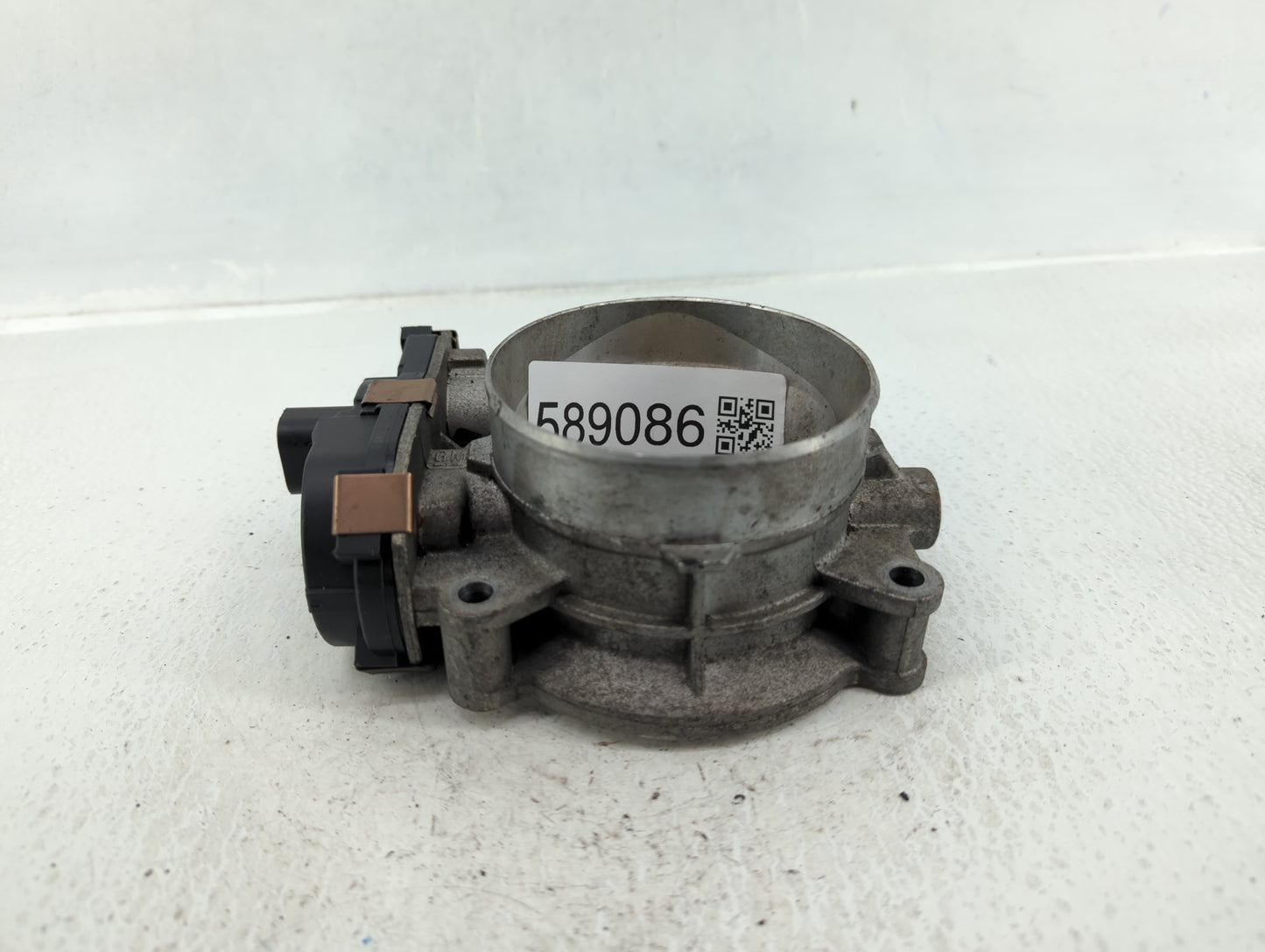 2009-2014 Chevrolet Tahoe Throttle Body P/N:RME57-3C Fits Fits 2009 2010 2011 2012 2013 2014 2015 OEM Used Auto Parts - Oemu
