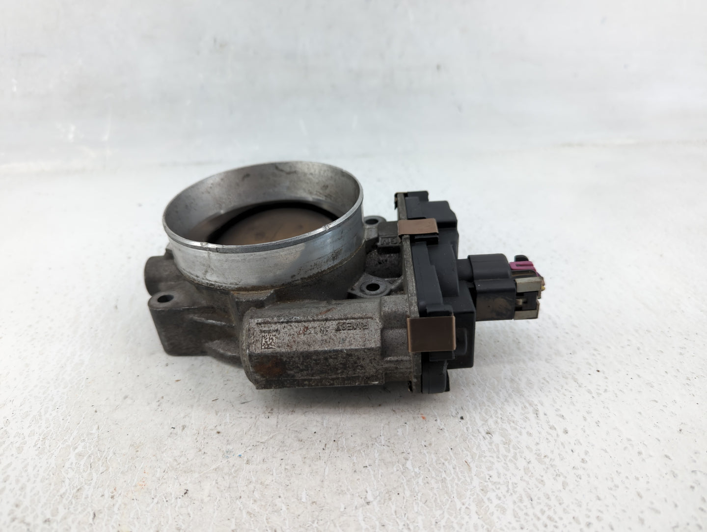 2009-2014 Chevrolet Tahoe Throttle Body P/N:RME87-3B 1387 Fits Fits 2009 2010 2011 2012 2013 2014 2015 OEM Used Auto Parts -