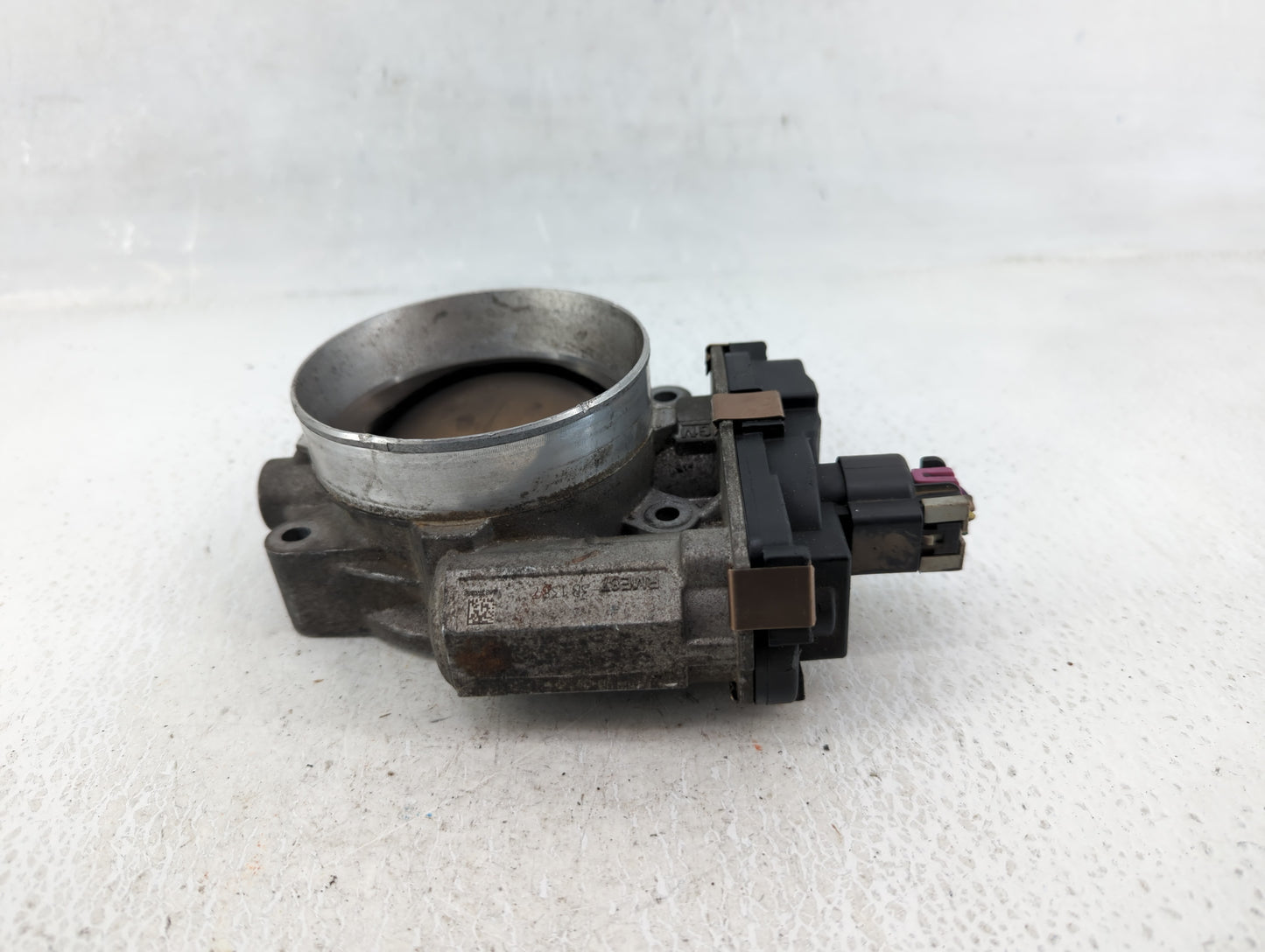 2009-2014 Chevrolet Tahoe Throttle Body P/N:RME87-3B 1387 Fits Fits 2009 2010 2011 2012 2013 2014 2015 OEM Used Auto Parts -
