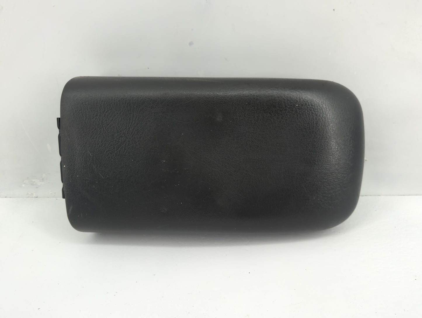 2009 Chevrolet Trailblazer Center Console Armrest Cover Lid Fits OEM Used Auto Parts - Oemusedautoparts1.com
