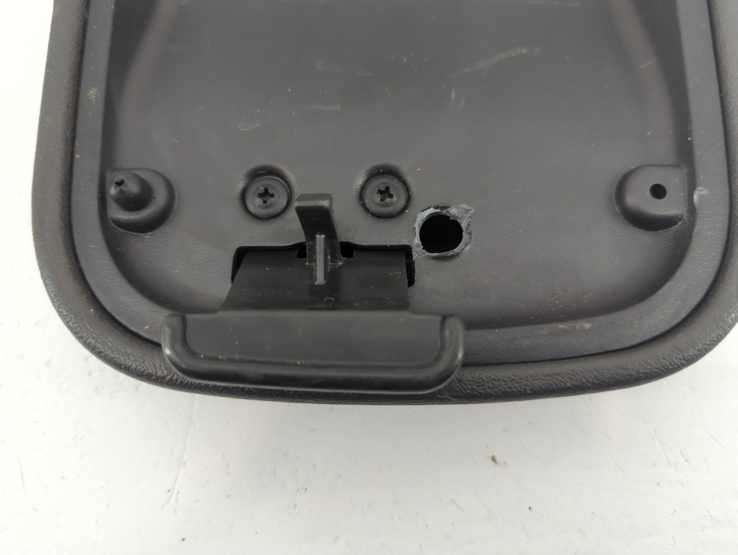 2009 Chevrolet Trailblazer Center Console Armrest Cover Lid Fits OEM Used Auto Parts - Oemusedautoparts1.com