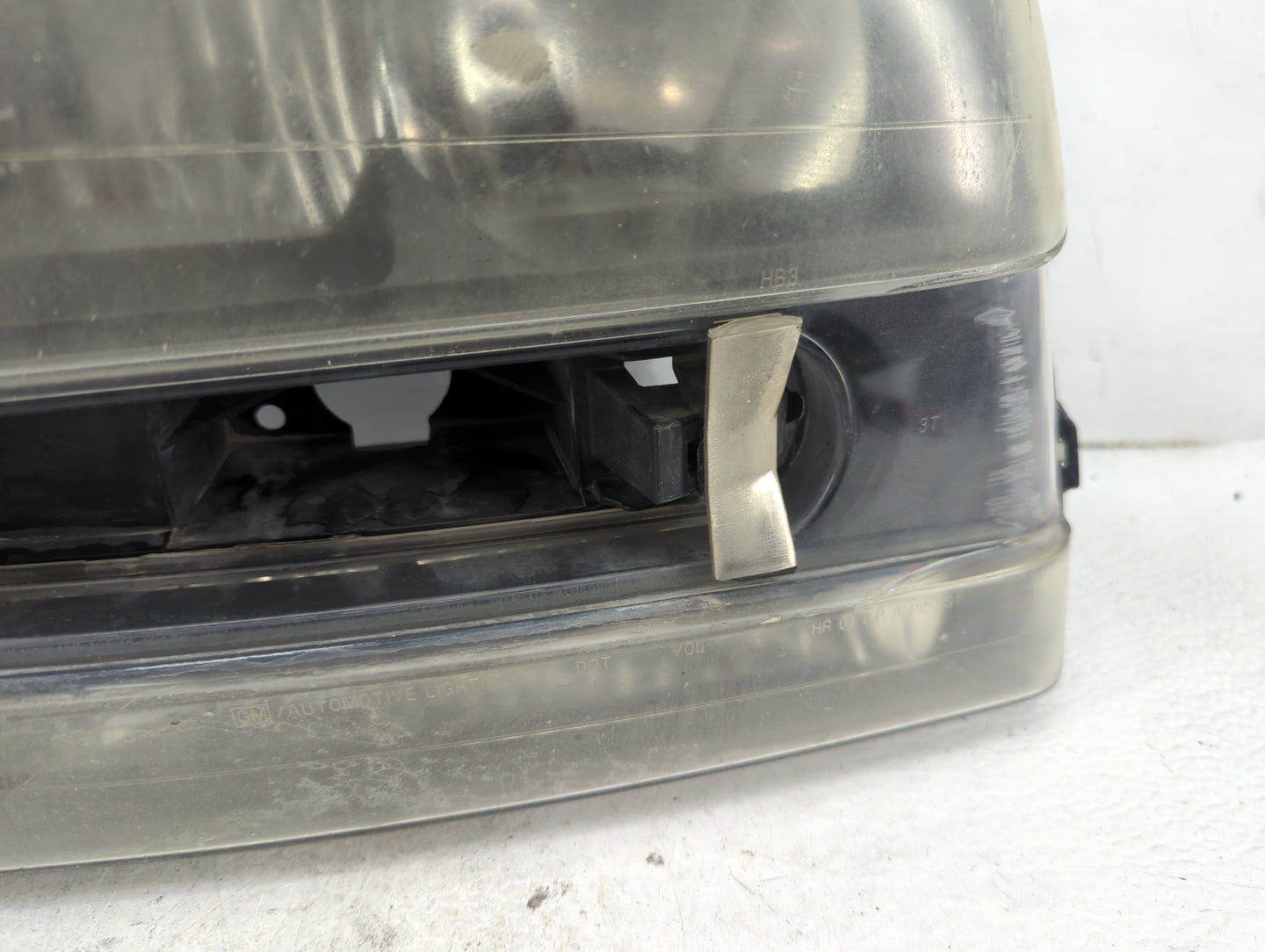 2002 Chevrolet Trailblazer Passenger Right Oem Head Light Headlight Lamp - Oemusedautoparts1.com