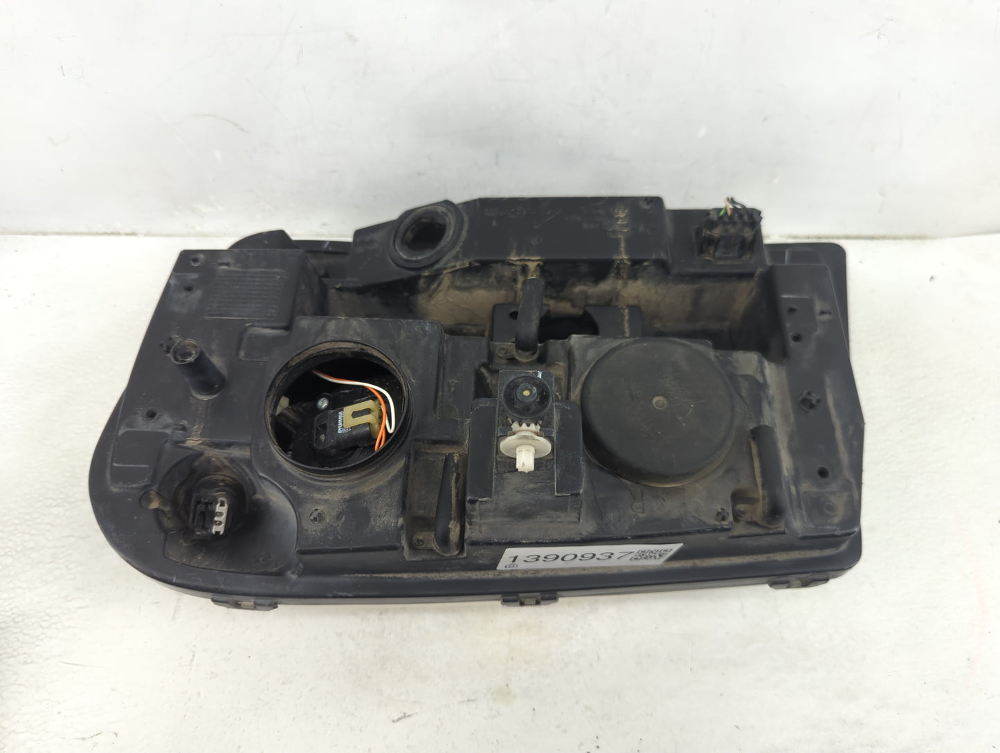 2002 Chevrolet Trailblazer Passenger Right Oem Head Light Headlight Lamp - Oemusedautoparts1.com