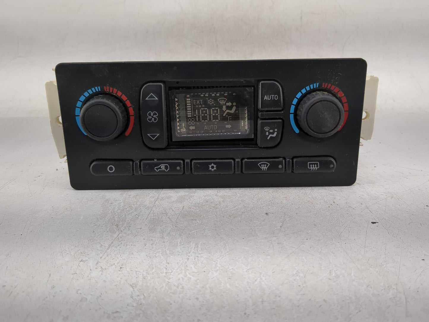 2003-2009 Chevrolet Trailblazer Climate Control Module Temperature AC/Heater Replacement P/N:10367041 Fits OEM Used Auto Par