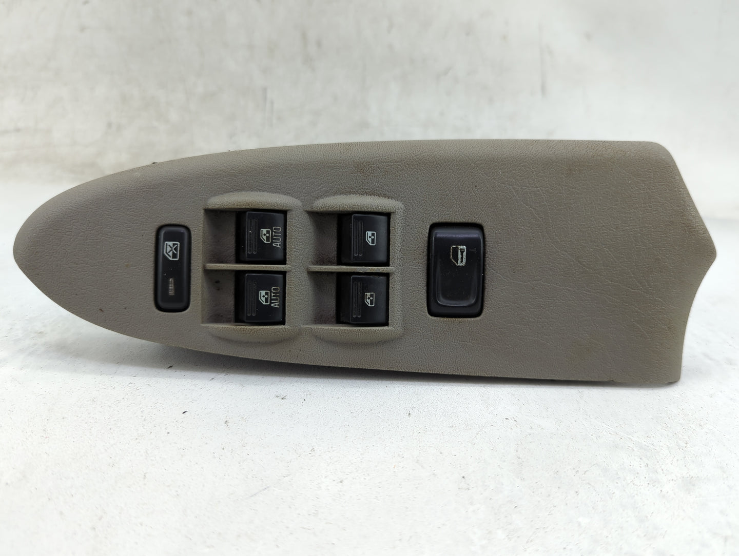 2006-2009 Chevrolet Trailblazer Master Power Window Switch Replacement Driver Side Left P/N:15845012 Fits Fits 2006 2007 200