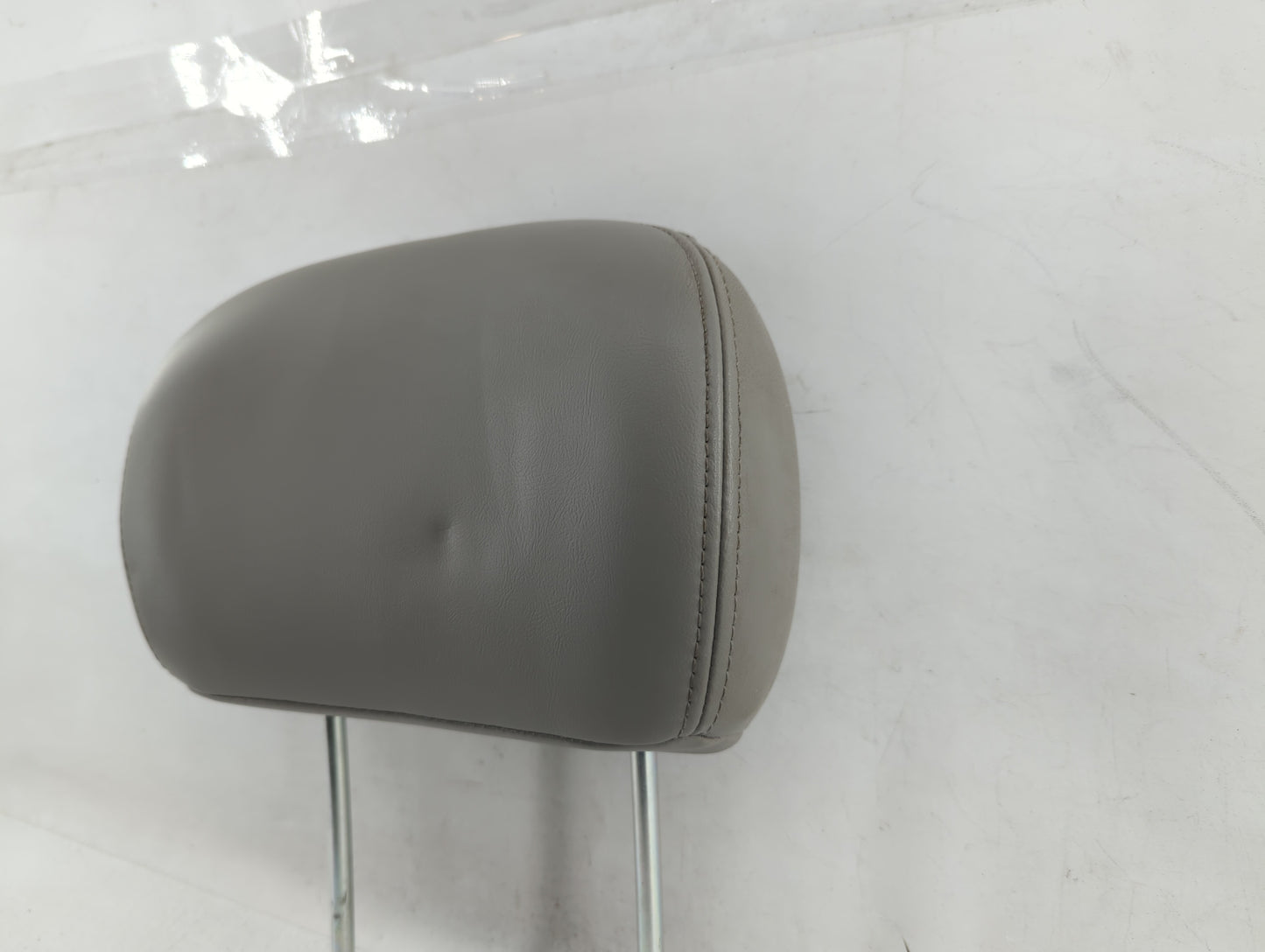 2005-2009 Chevrolet Trailblazer Headrest Head Rest Front Driver Passenger Seat Fits Fits 2005 2006 2007 2008 2009 OEM Used A