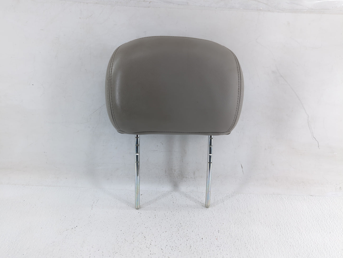 2005-2009 Chevrolet Trailblazer Headrest Head Rest Front Driver Passenger Seat Fits Fits 2005 2006 2007 2008 2009 OEM Used A