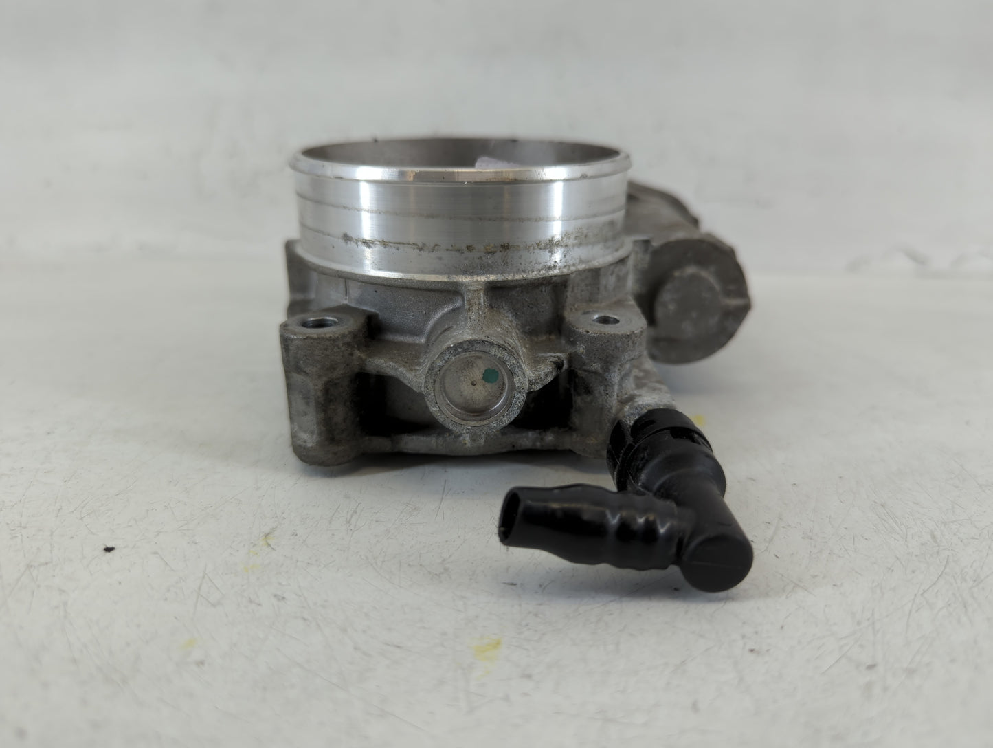 2008-2009 Chevrolet Trailblazer Throttle Body P/N:2238AA437AA2171C Fits Fits 2008 2009 OEM Used Auto Parts - Oemusedautopart