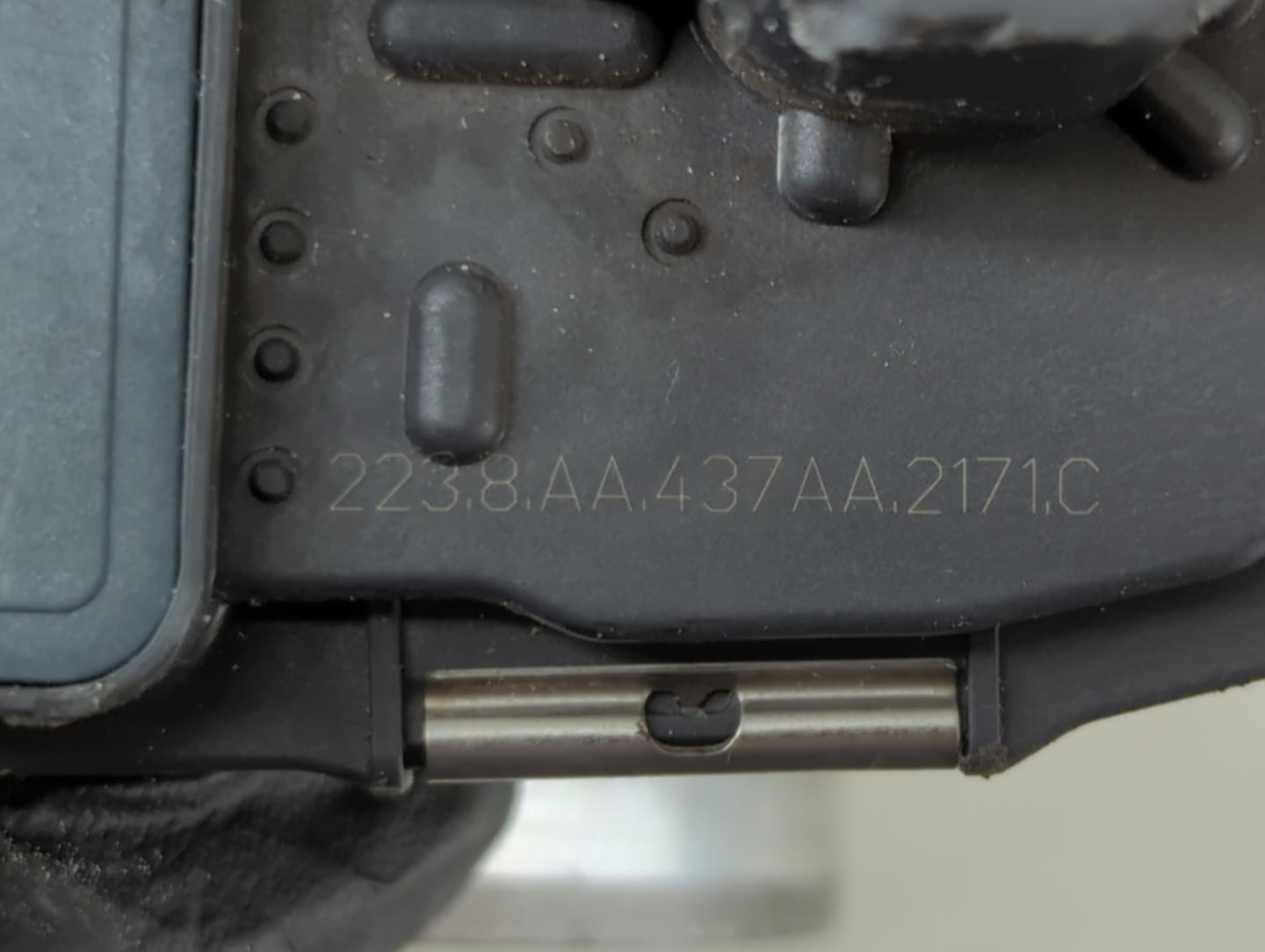 2008-2009 Chevrolet Trailblazer Throttle Body P/N:2238AA437AA2171C Fits Fits 2008 2009 OEM Used Auto Parts - Oemusedautopart