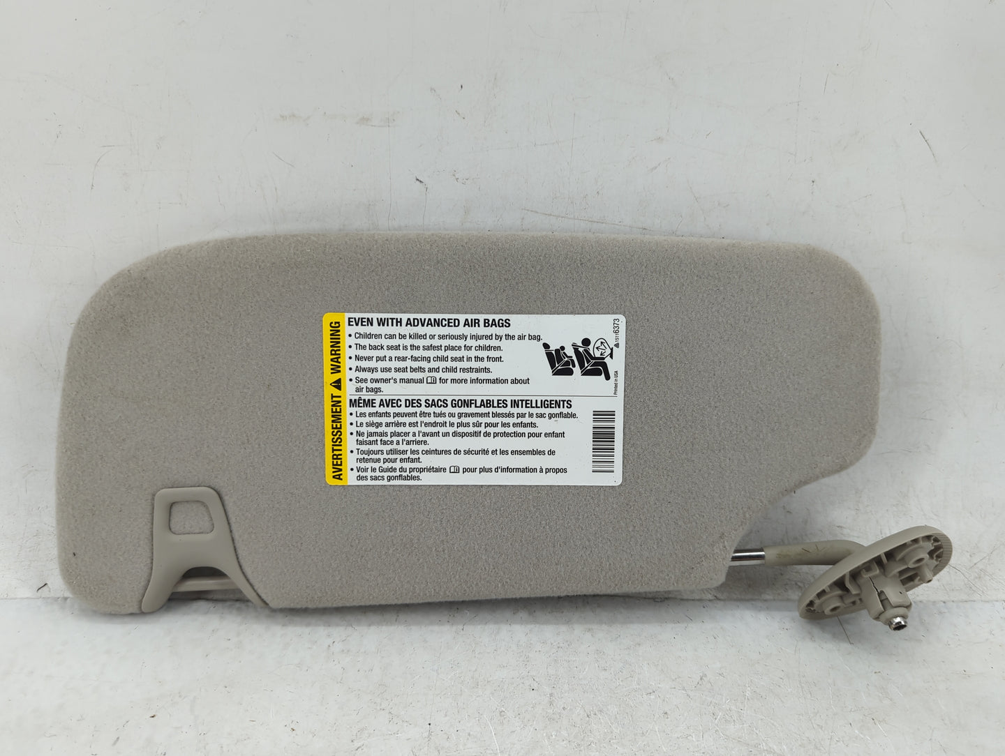 2008-2009 Chevrolet Trailblazer Sun Visor Shade Replacement Passenger Right Mirror Fits Fits 2008 2009 OEM Used Auto Parts -
