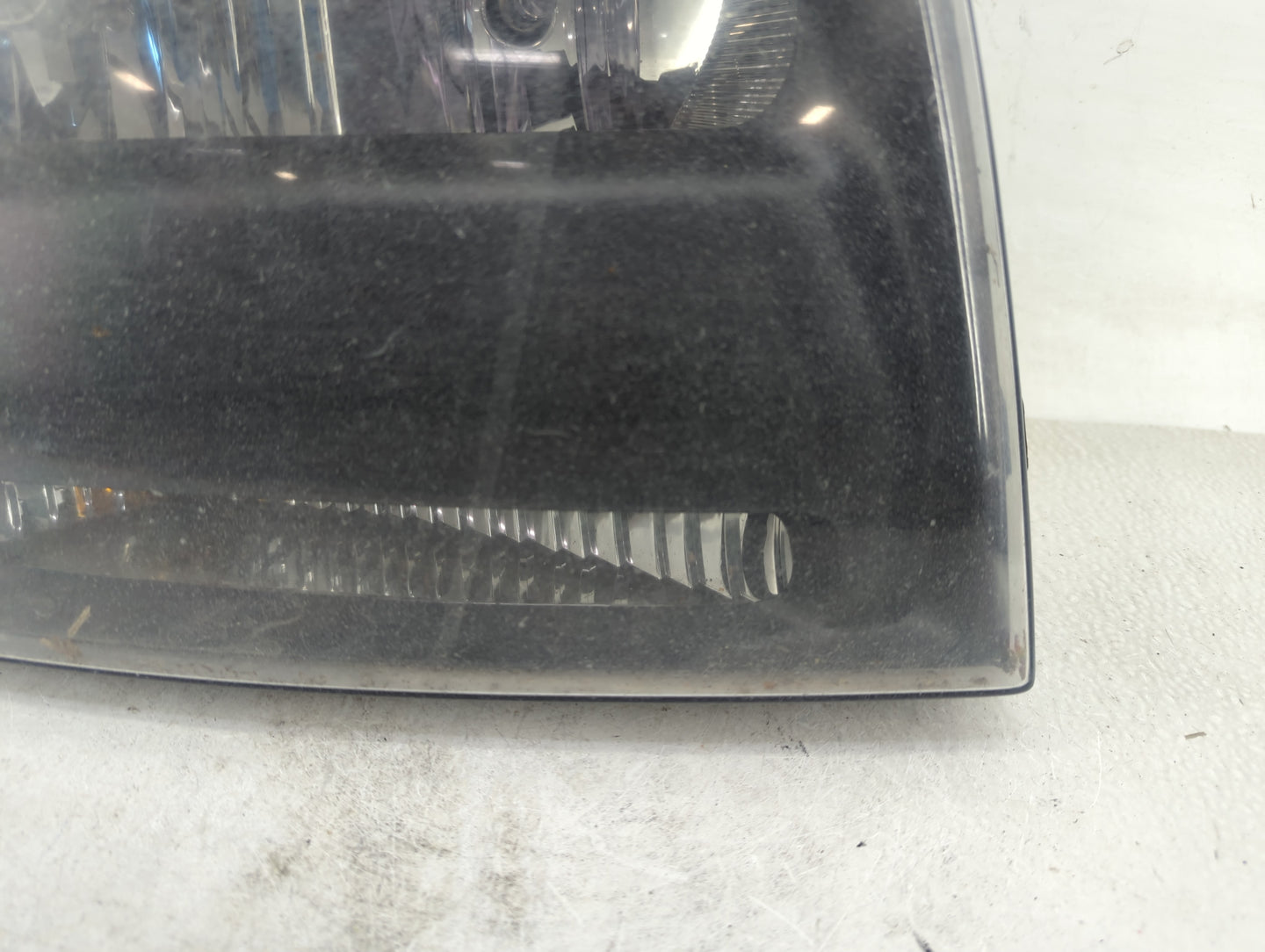 2002 Chevrolet Trailblazer Passenger Right Oem Head Light Headlight Lamp - Oemusedautoparts1.com