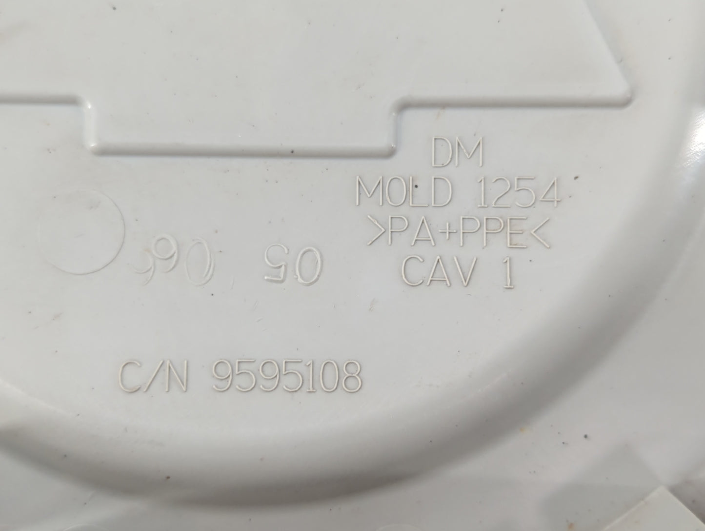 2009 Chevrolet Trailblazer Ext Rim Wheel Center Cap - Oemusedautoparts1.com
