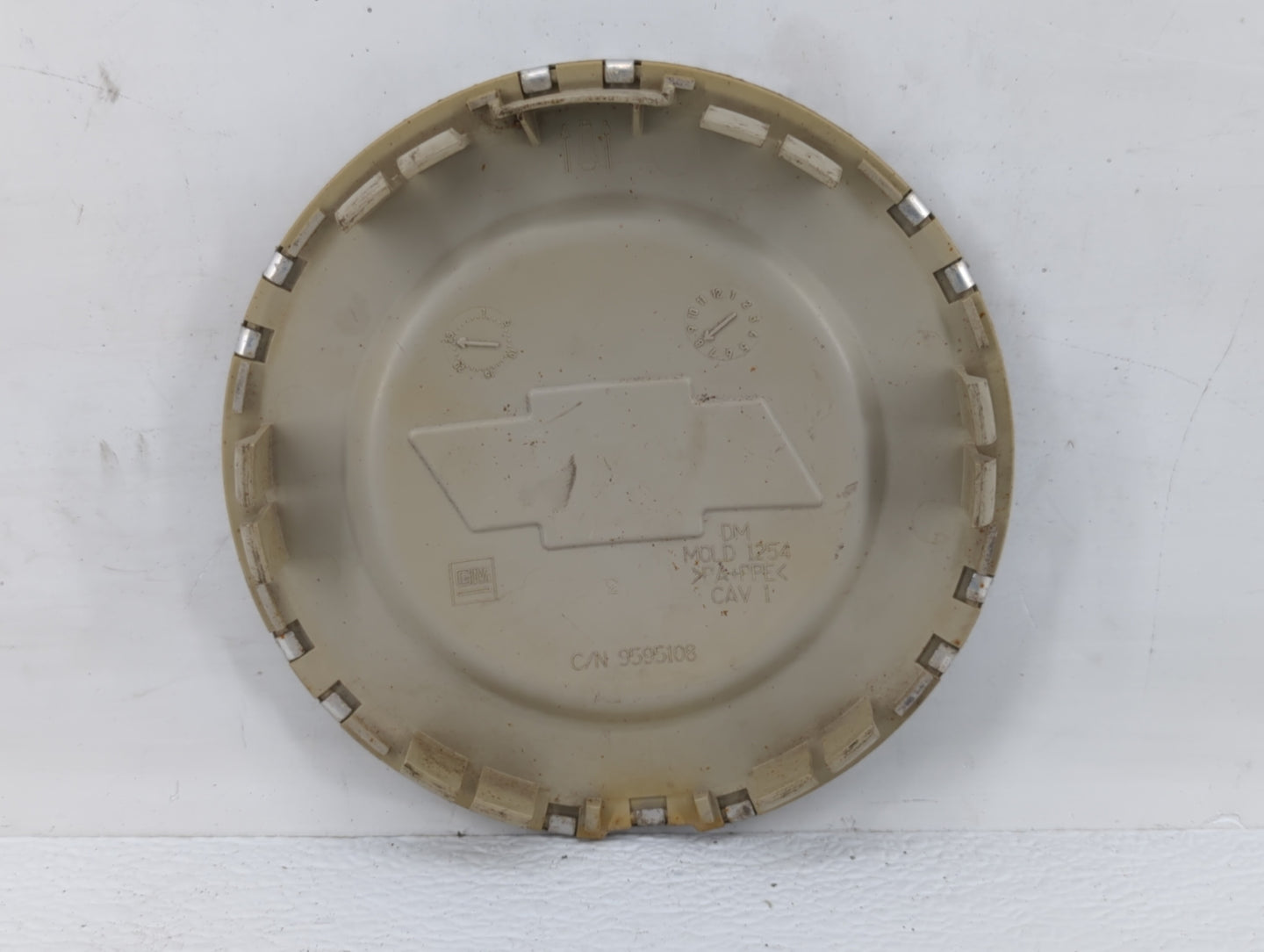 2009 Chevrolet Trailblazer Ext Rim Wheel Center Cap Silver - Oemusedautoparts1.com