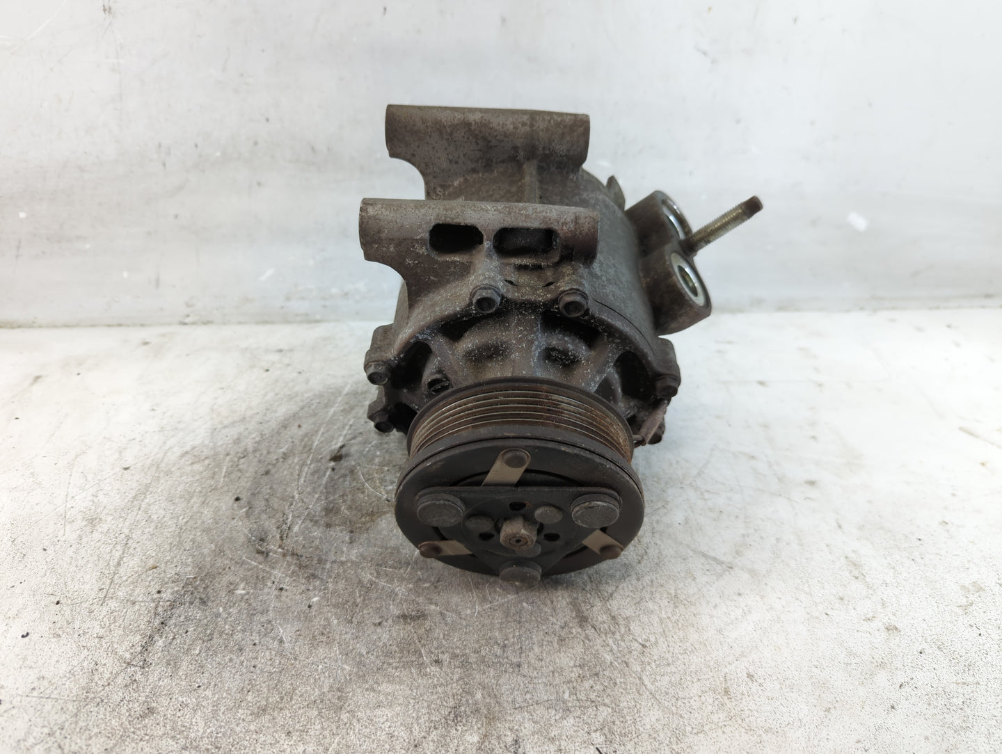 Chevrolet Trail Blazer Air Conditioning A/c Ac Compressor Oem - Oemusedautoparts1.com