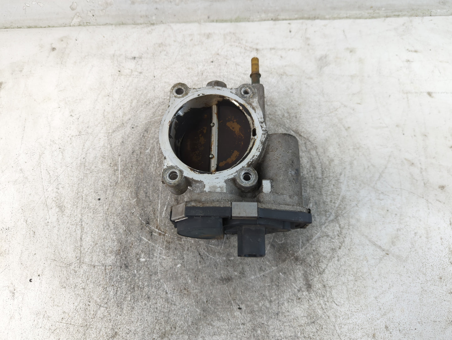2009 Chevrolet Trail Blazer Throttle Body P/N:2308AA 437AA Fits Fits 2008 OEM Used Auto Parts - Oemusedautoparts1.com