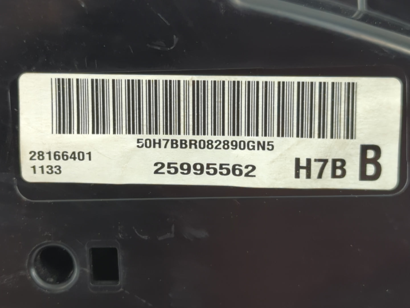 2009 Chevrolet Traverse Instrument Cluster Speedometer Gauges P/N:25995562 Fits OEM Used Auto Parts - Oemusedautoparts1.com