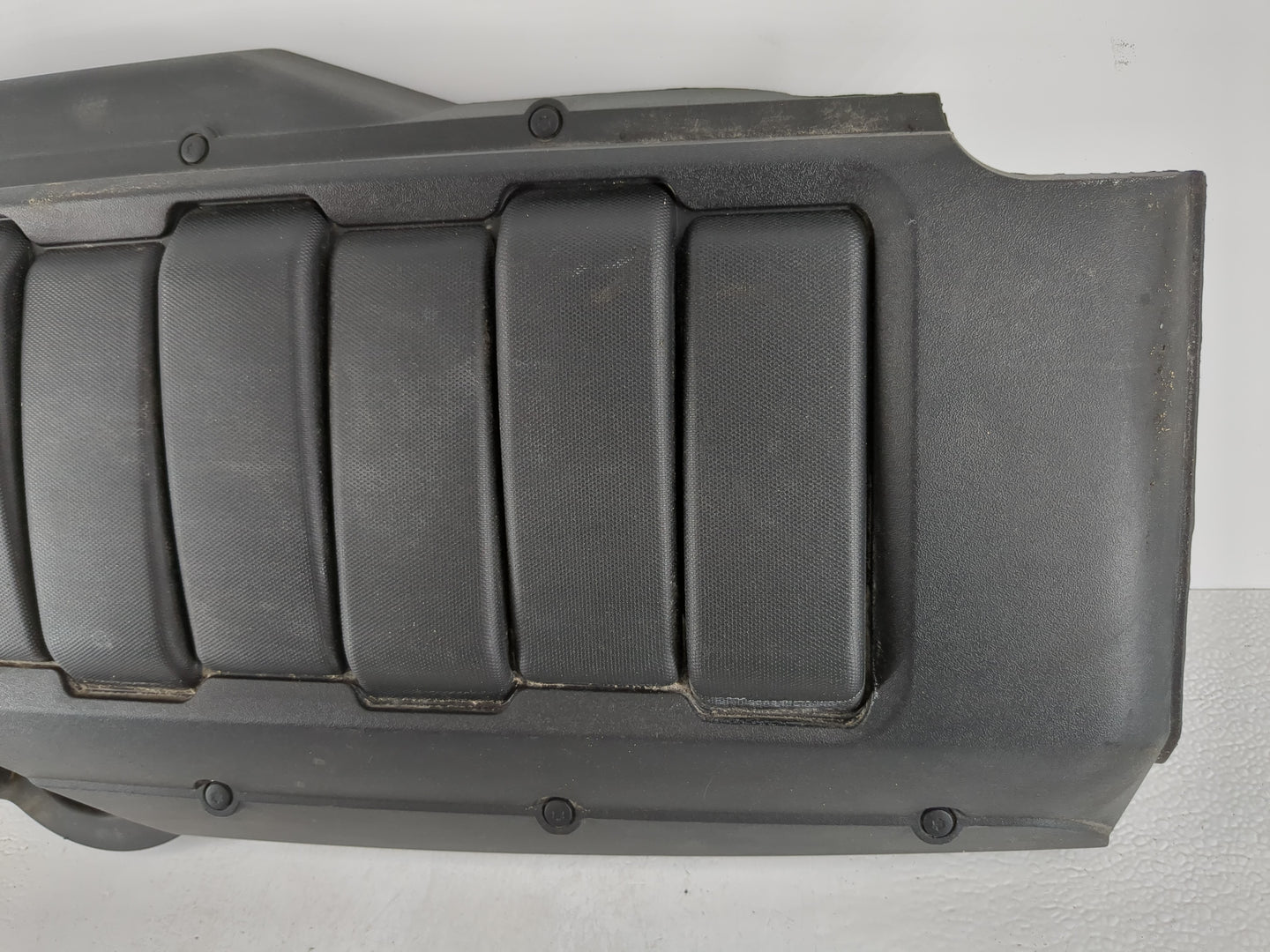 2009 Chevrolet Traverse Engine Cover - Oemusedautoparts1.com