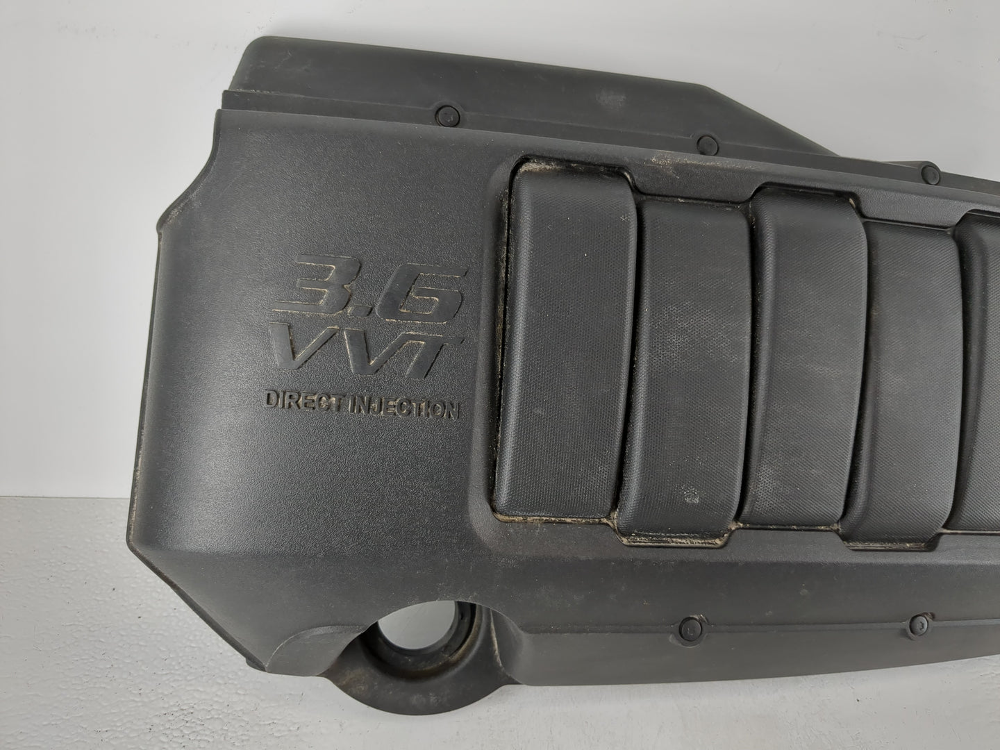 2009 Chevrolet Traverse Engine Cover - Oemusedautoparts1.com