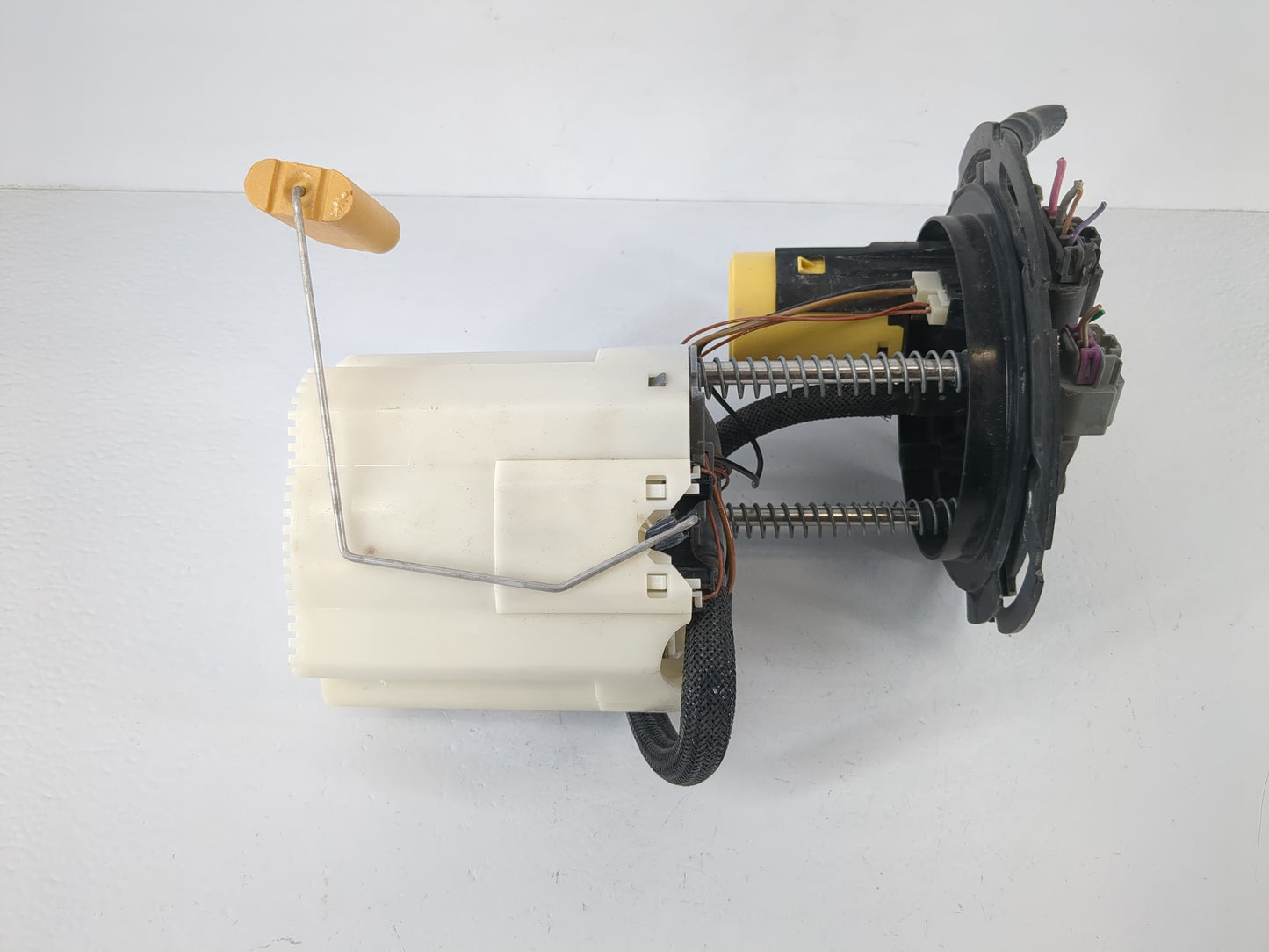 Chevrolet Traverse Electrical Gas Fuel Pump Assembly - Oemusedautoparts1.com