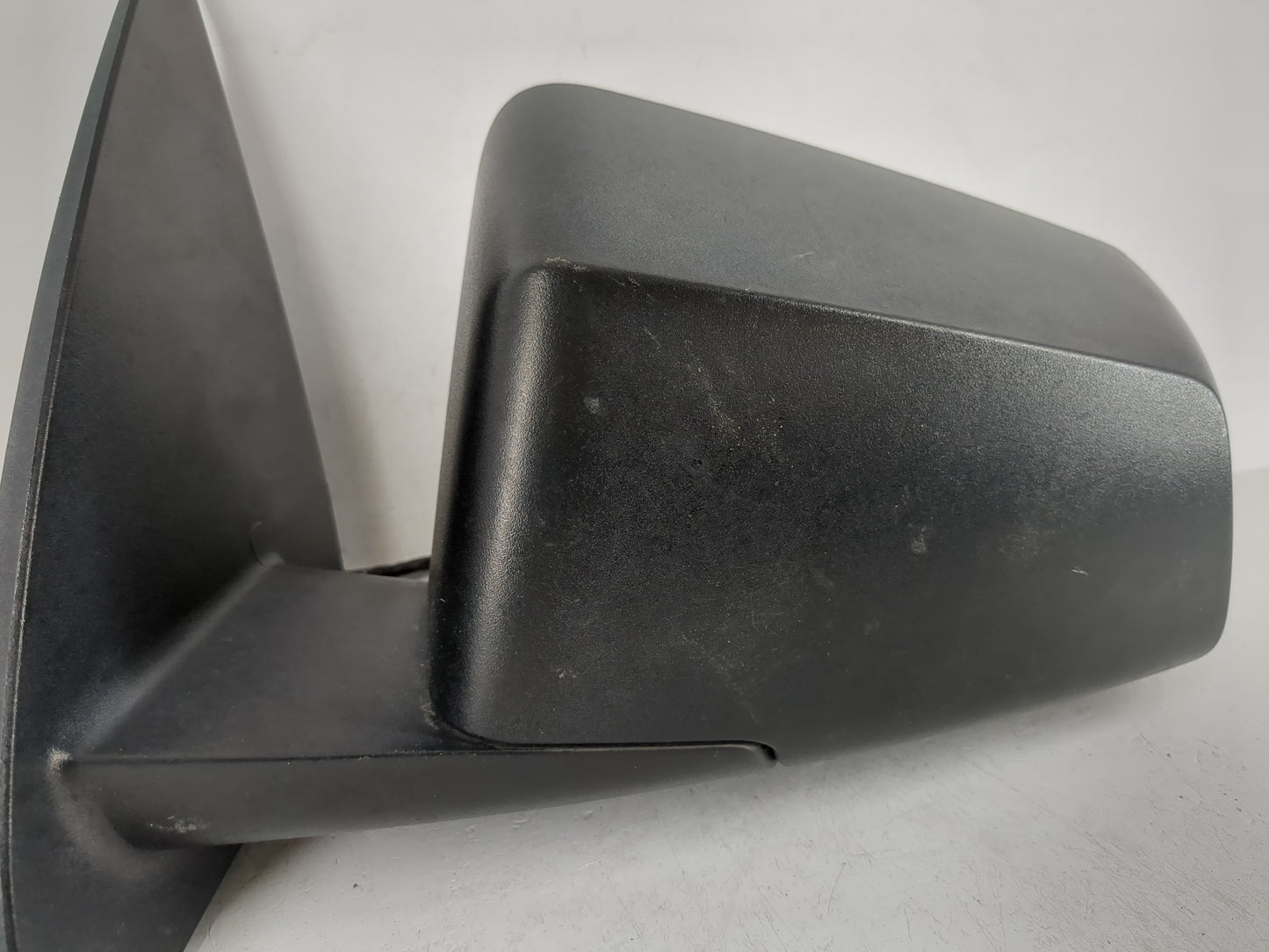 2015-2017 Chevrolet Traverse Driver Side View Mirror - Left Door Mirror OEM Used - Oemusedautoparts1.com