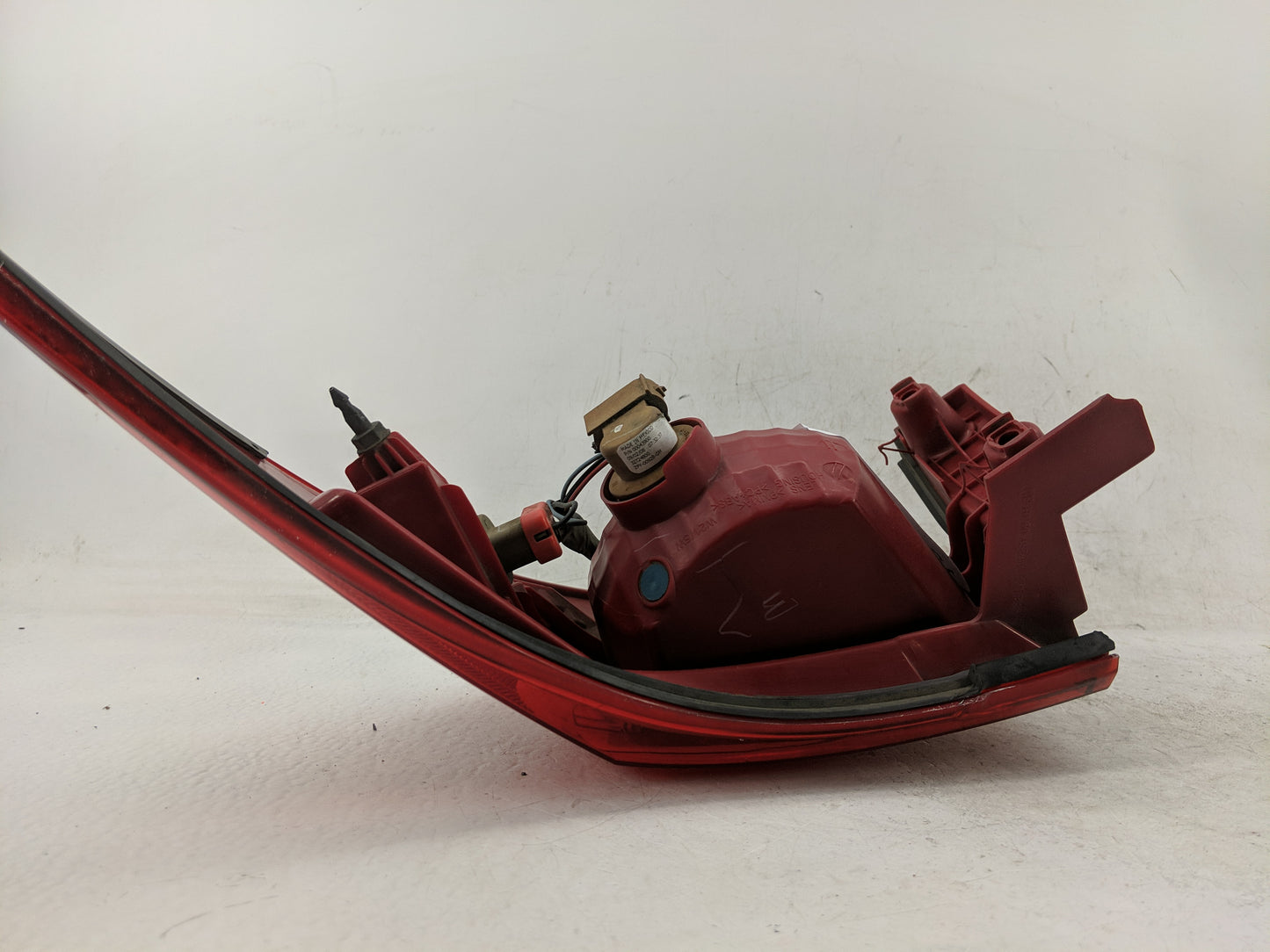 2009 Chevrolet Traverse Tail Light Assembly Driver Left OEM Fits OEM Used Auto Parts - Oemusedautoparts1.com