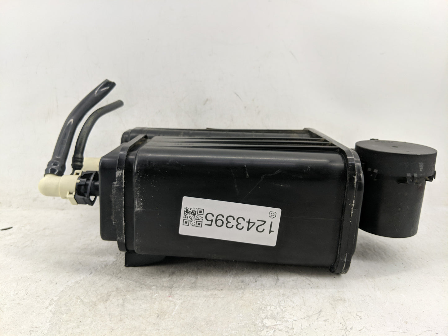 2009 Chevrolet Traverse Fuel Vapor Charcoal Canister - Oemusedautoparts1.com
