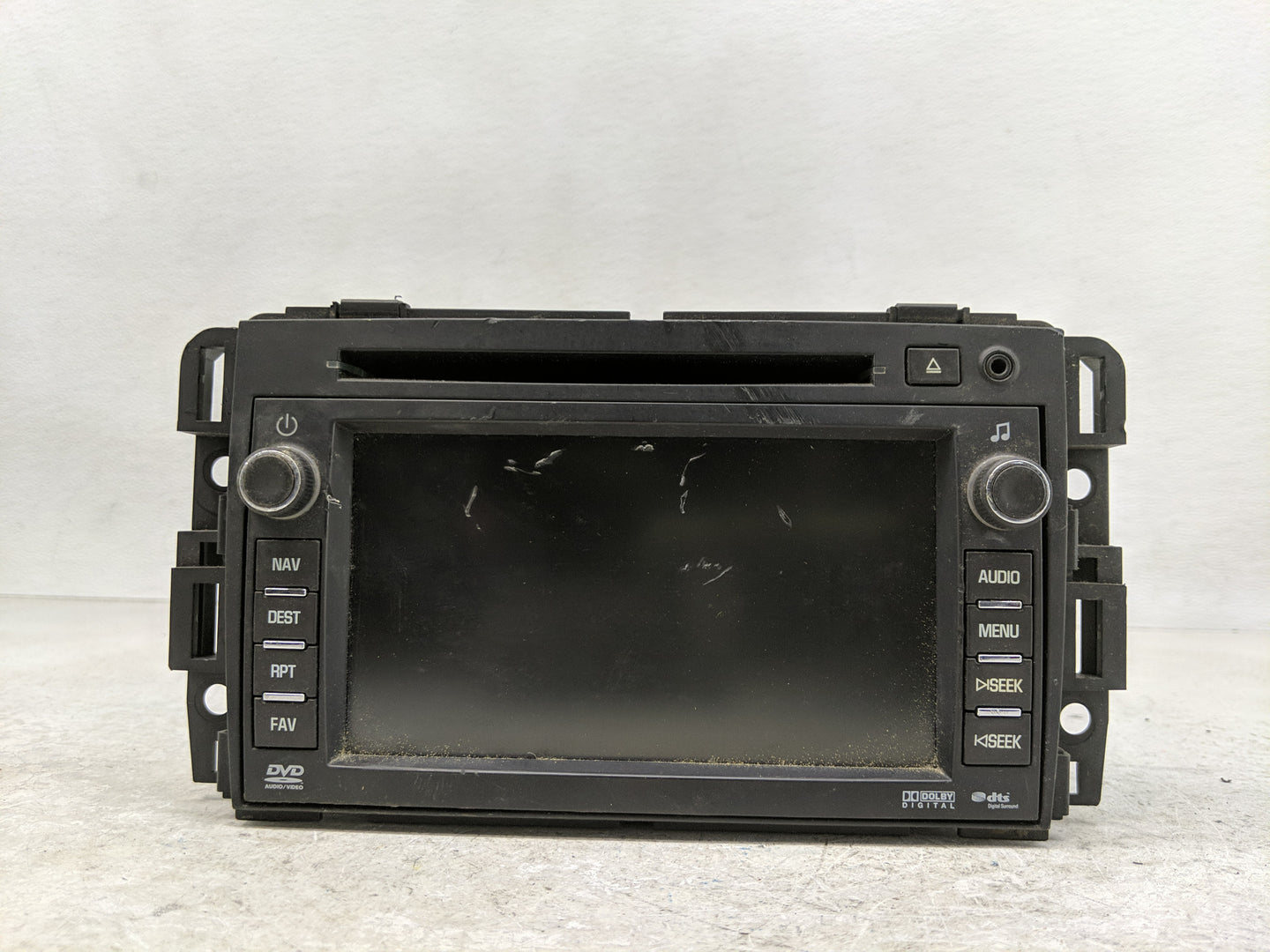2009 Chevrolet Traverse Radio AM FM Cd Player Receiver Replacement P/N:20792738 Fits OEM Used Auto Parts - Oemusedautoparts1