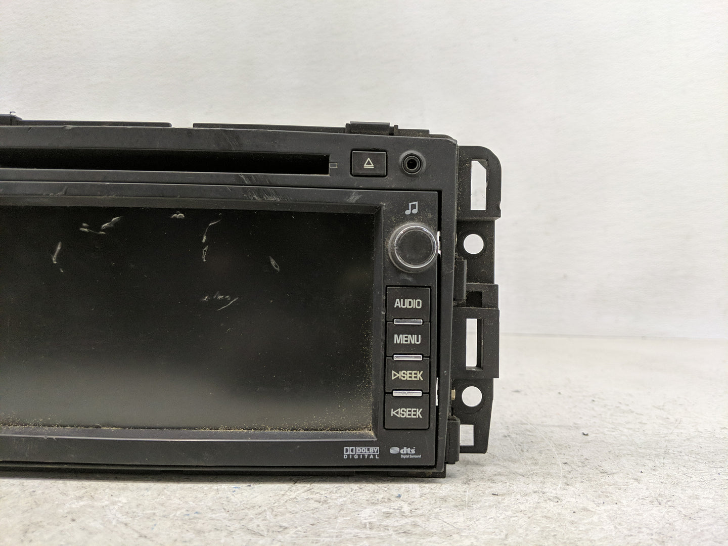 2009 Chevrolet Traverse Radio AM FM Cd Player Receiver Replacement P/N:20792738 Fits OEM Used Auto Parts - Oemusedautoparts1