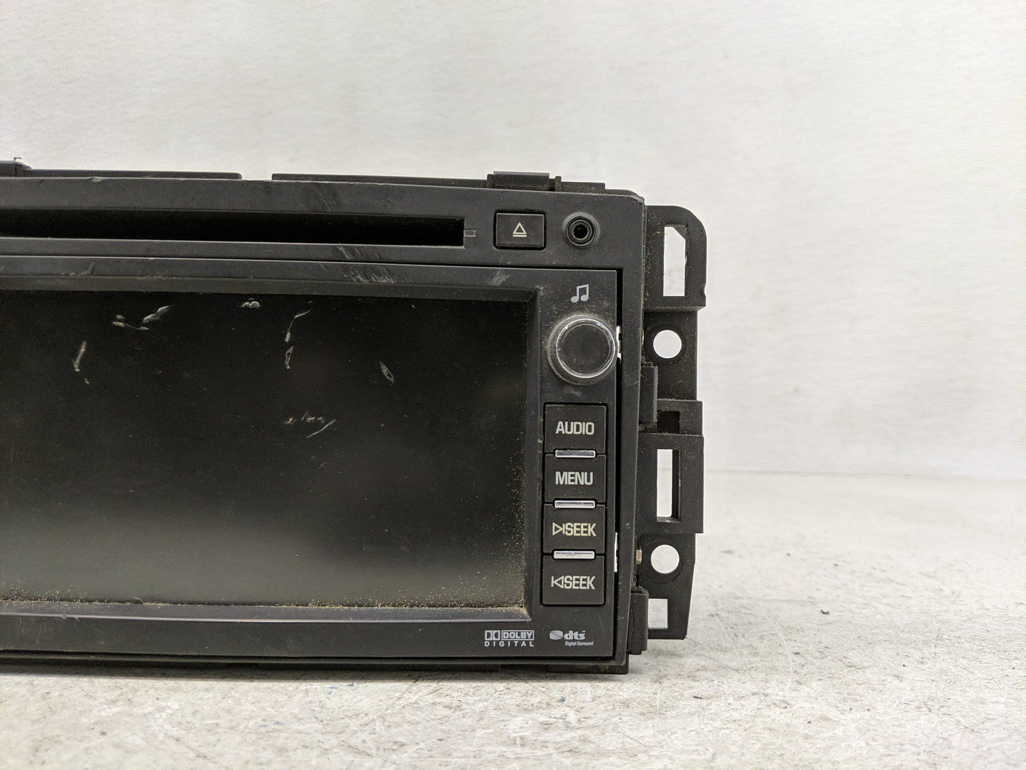 2009 Chevrolet Traverse Radio AM FM Cd Player Receiver Replacement P/N:20792738 Fits OEM Used Auto Parts - Oemusedautoparts1