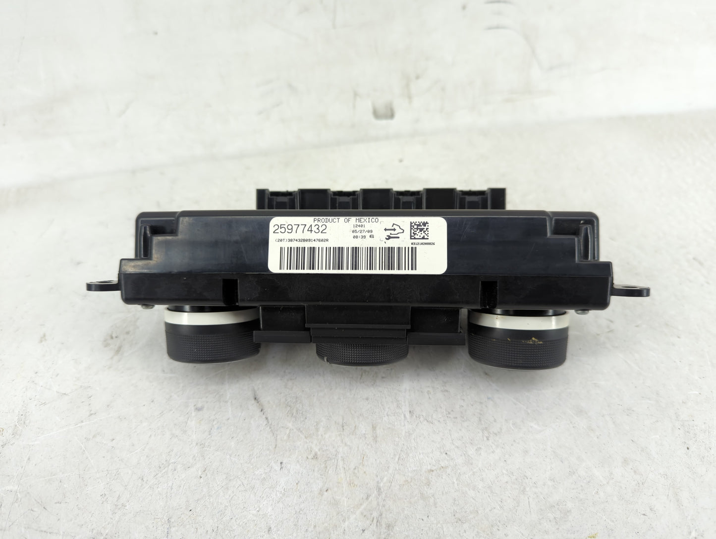 2009 Chevrolet Traverse Climate Control Module Temperature AC/Heater Replacement P/N:25977432 Fits OEM Used Auto Parts - Oem