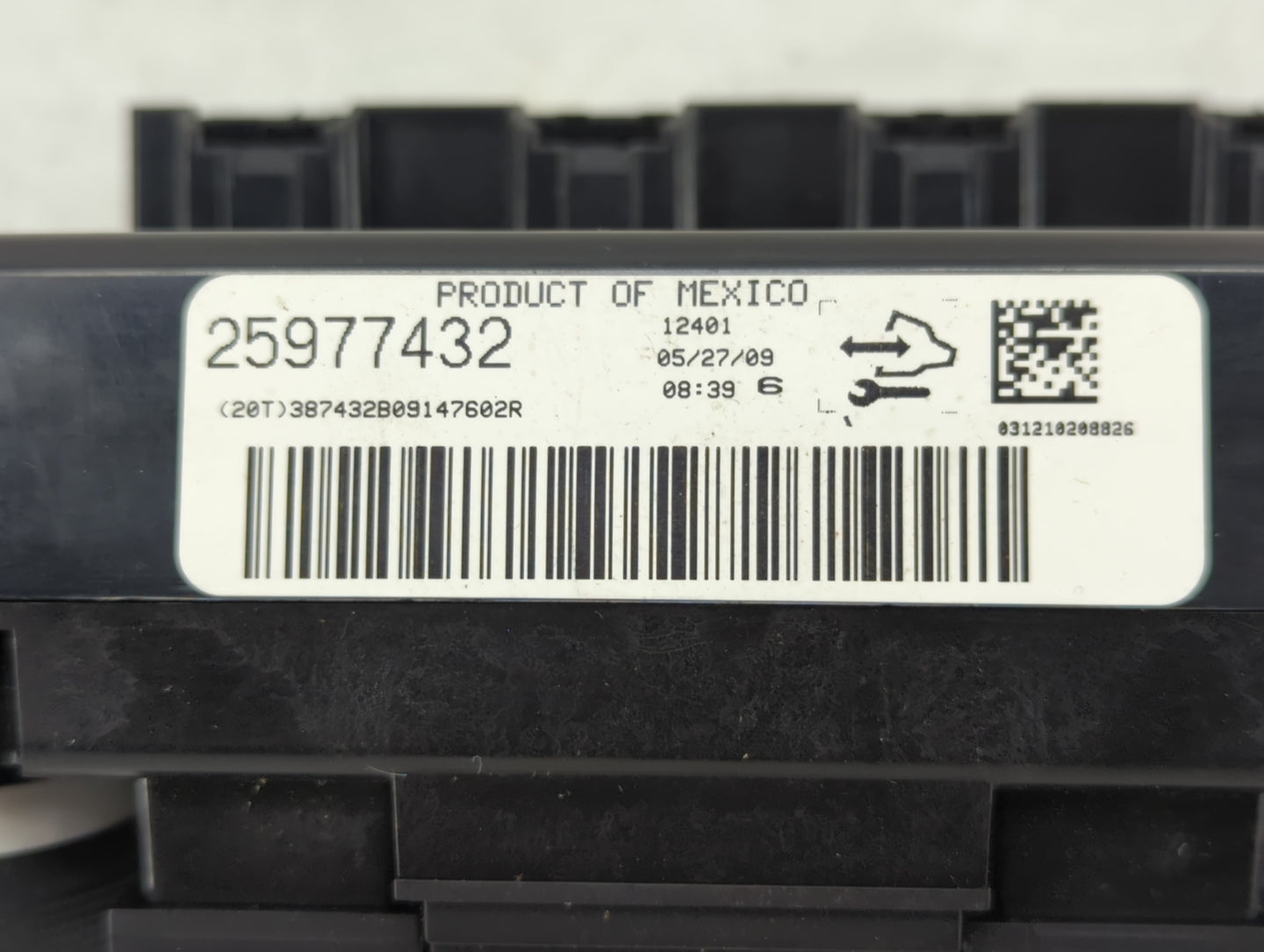 2009 Chevrolet Traverse Climate Control Module Temperature AC/Heater Replacement P/N:25977432 Fits OEM Used Auto Parts - Oem