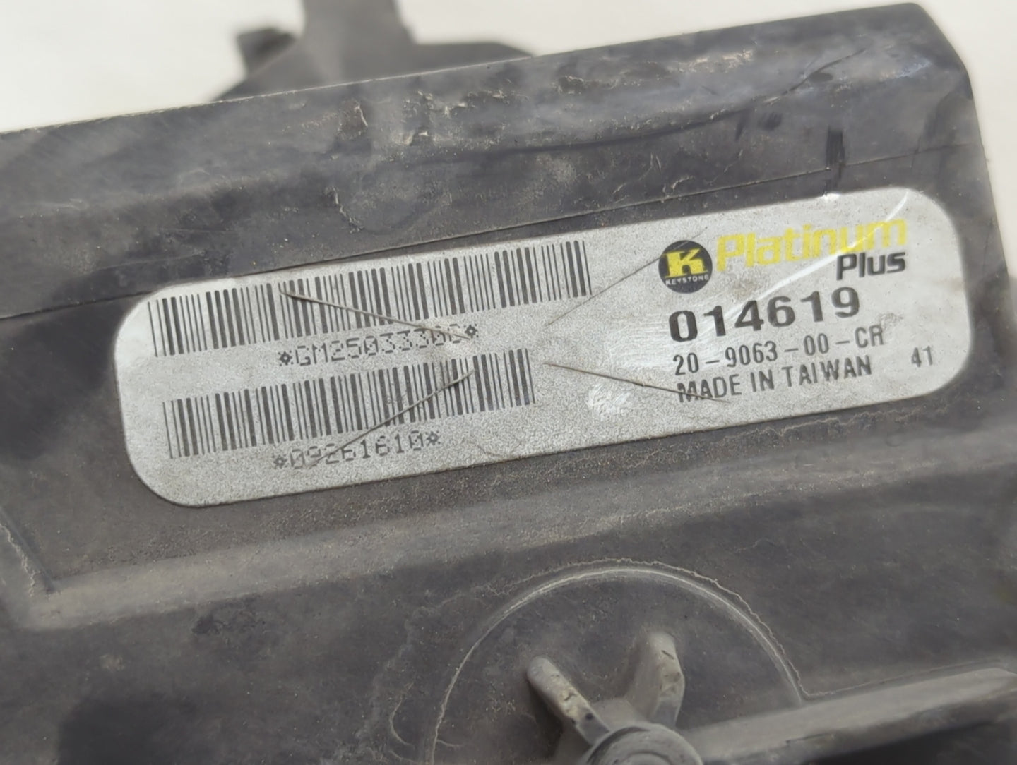 2009 Chevrolet Traverse Passenger Right Oem Head Light Headlight Lamp - Oemusedautoparts1.com
