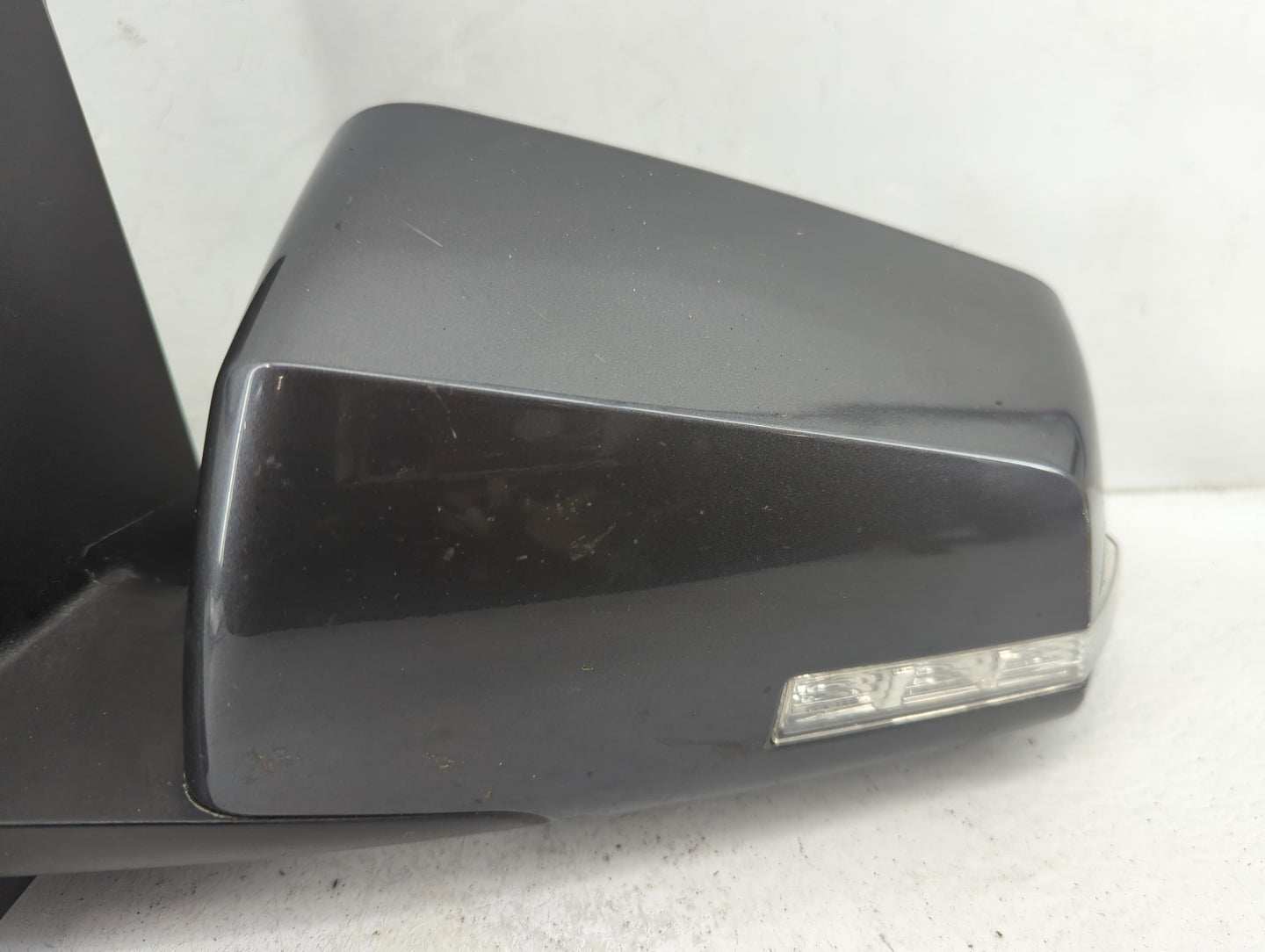 2009 Chevrolet Traverse Driver Side View Mirror - Left Door Mirror OEM Used - Oemusedautoparts1.com