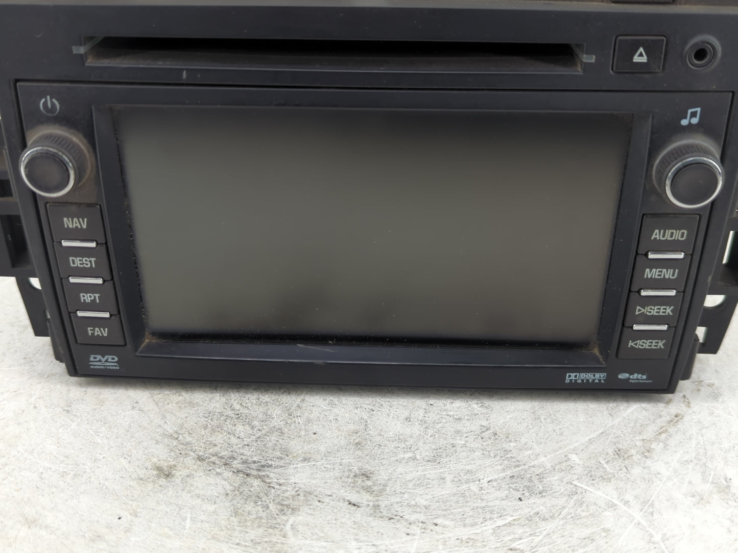 2009 Chevrolet Traverse Radio AM FM Cd Player Receiver Replacement P/N:25975940 Fits OEM Used Auto Parts - Oemusedautoparts1
