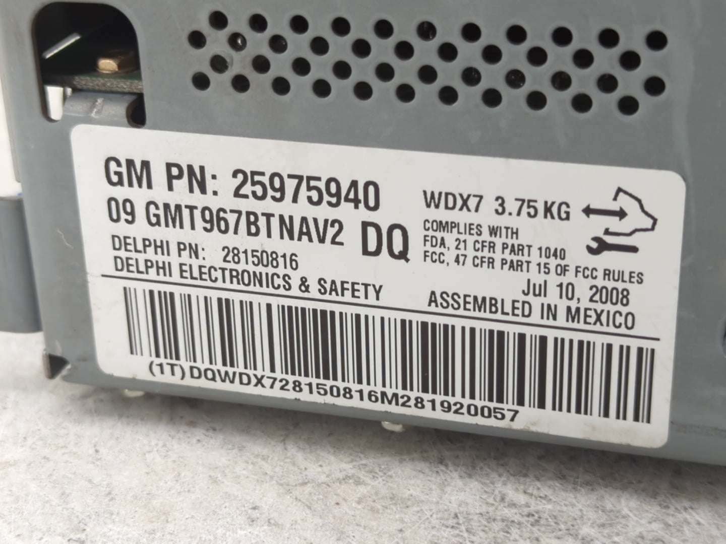 2009 Chevrolet Traverse Radio AM FM Cd Player Receiver Replacement P/N:25975940 Fits OEM Used Auto Parts - Oemusedautoparts1