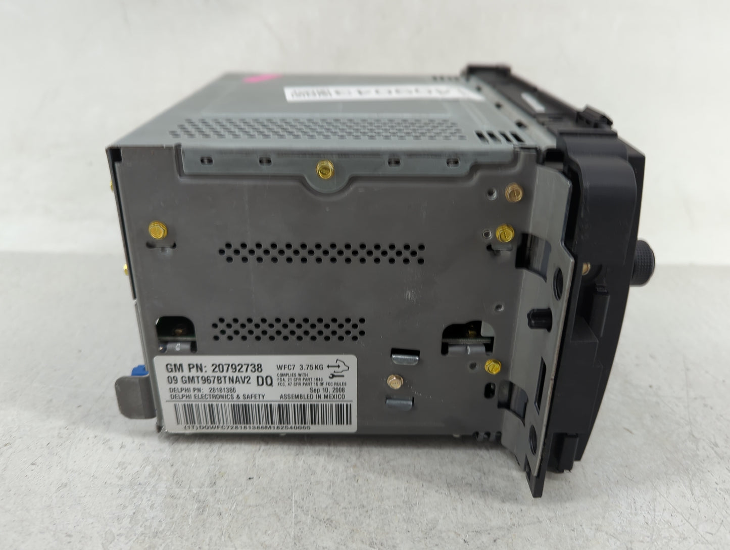 2009 Chevrolet Traverse Radio AM FM Cd Player Receiver Replacement P/N:20792738 Fits OEM Used Auto Parts - Oemusedautoparts1