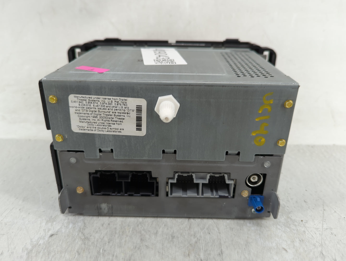 2009 Chevrolet Traverse Radio AM FM Cd Player Receiver Replacement P/N:20792738 Fits OEM Used Auto Parts - Oemusedautoparts1