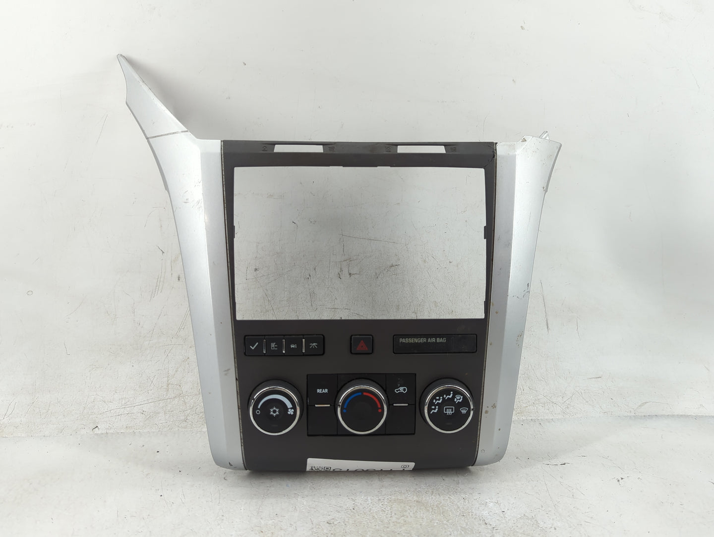 2009 Chevrolet Traverse Climate Control Module Temperature AC/Heater Replacement P/N:20887777 Fits OEM Used Auto Parts - Oem