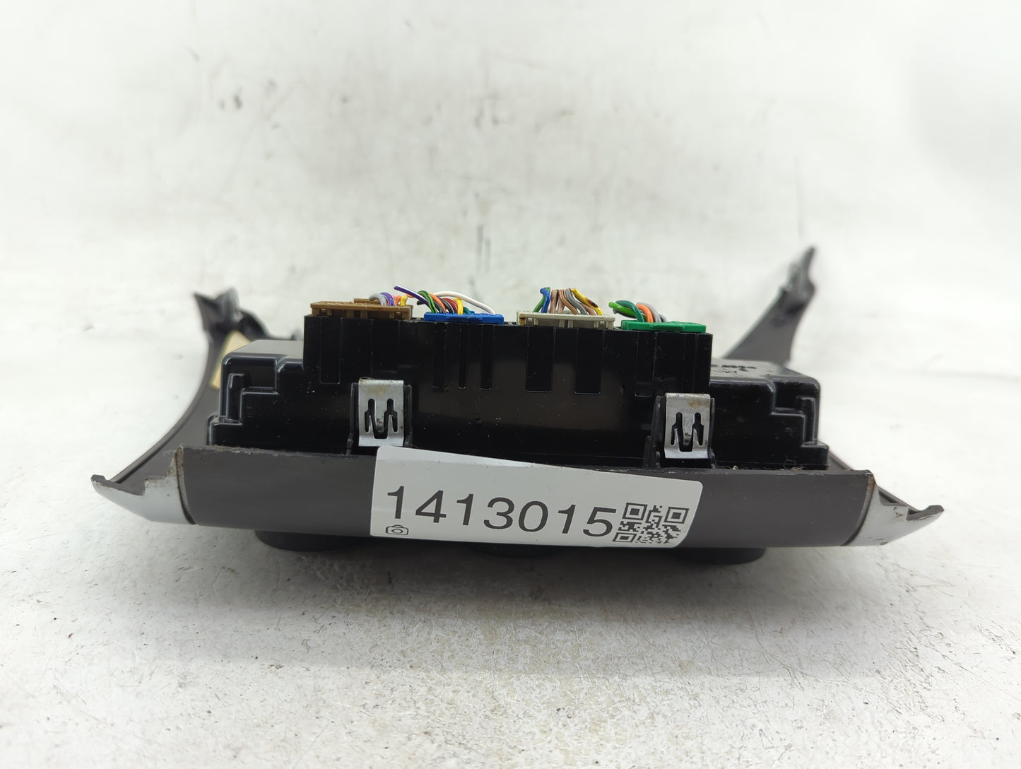 2009 Chevrolet Traverse Climate Control Module Temperature AC/Heater Replacement P/N:20887777 Fits OEM Used Auto Parts - Oem