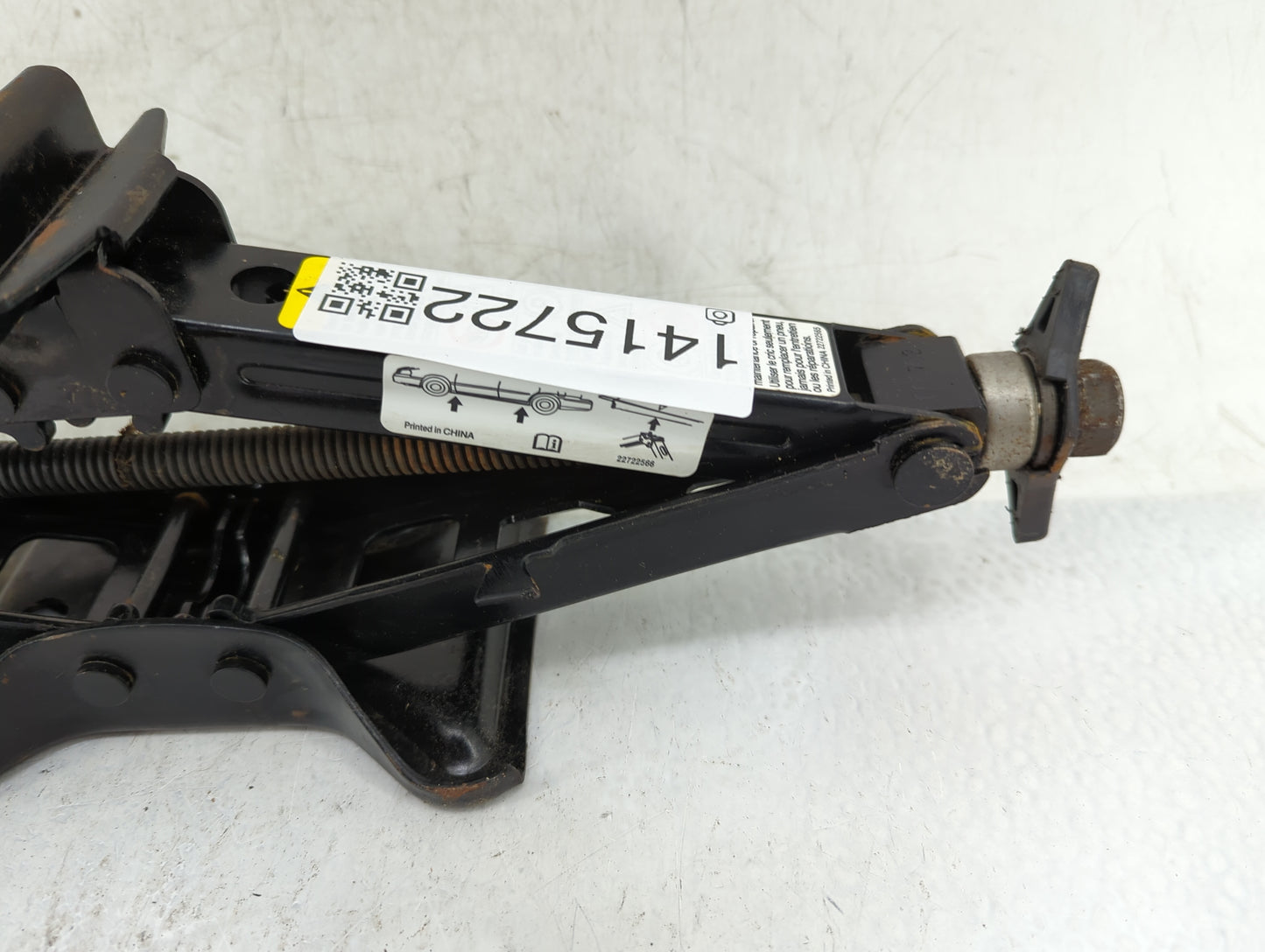 2009 Chevrolet Traverse Spare Scissor Car Jack 1415722 - Oemusedautoparts1.com