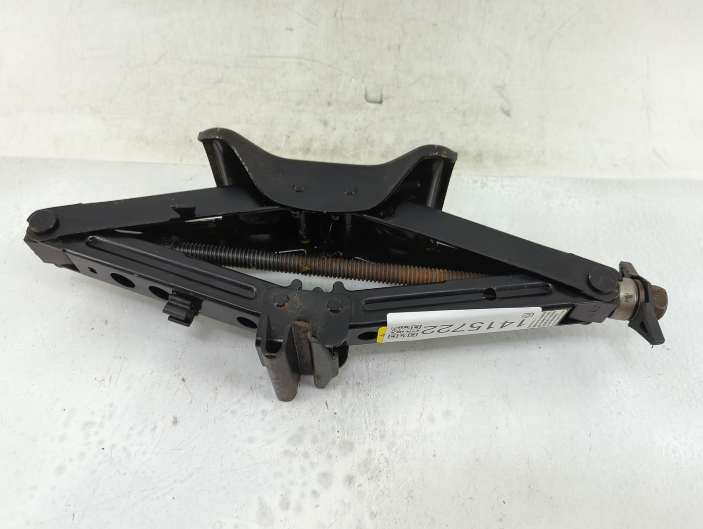 2009 Chevrolet Traverse Spare Scissor Car Jack 1415722 - Oemusedautoparts1.com