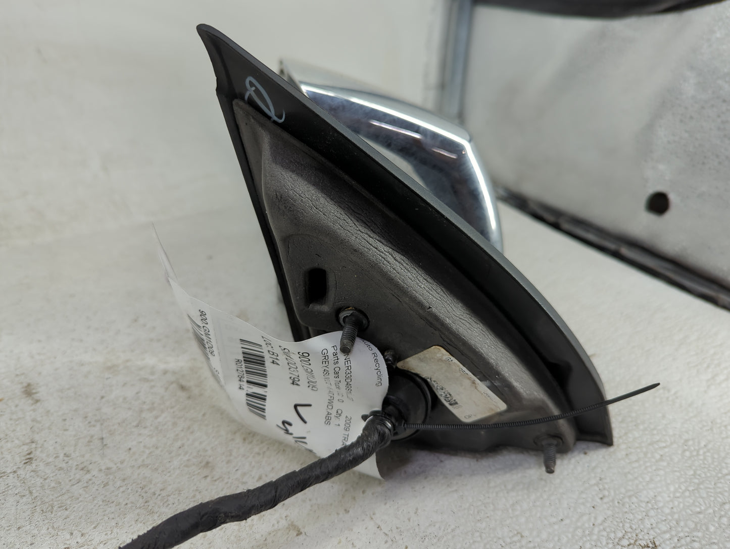 2009 Chevrolet Traverse Driver Side View Mirror - Left Door Mirror OEM Used - Oemusedautoparts1.com
