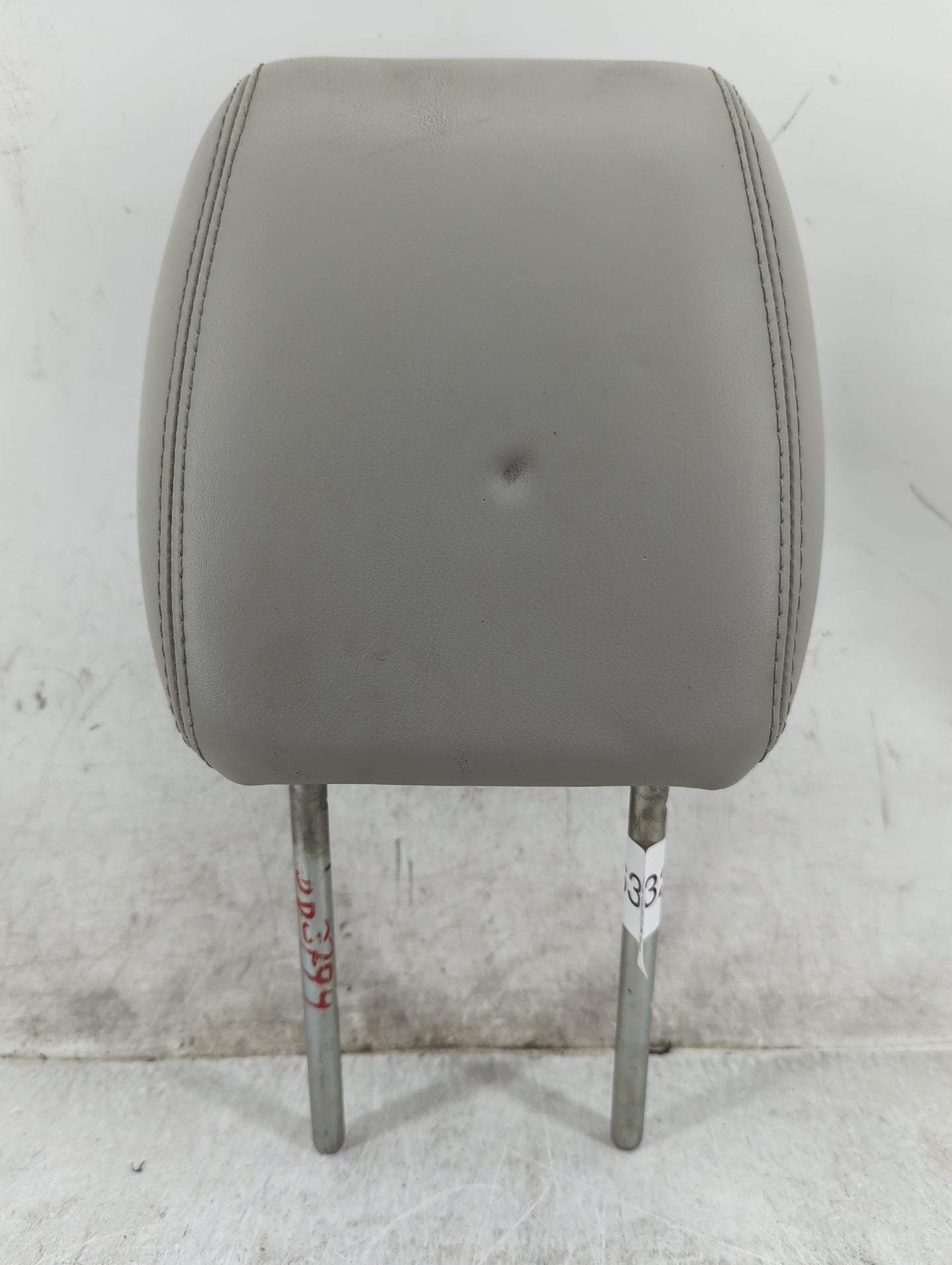 2009 Chevrolet Traverse Headrest Head Rest Front Driver Seat Gray - Oemusedautoparts1.com