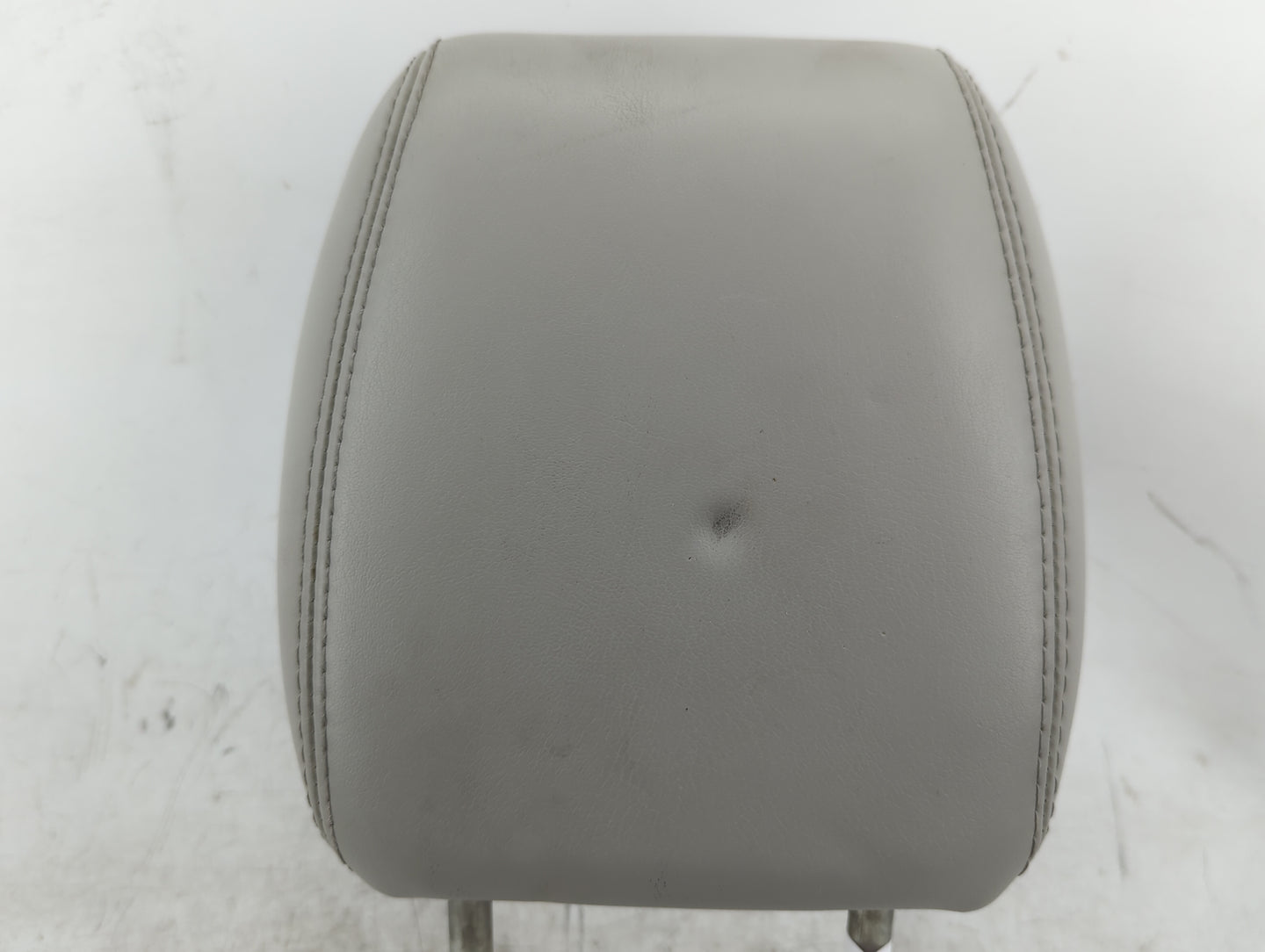2009 Chevrolet Traverse Headrest Head Rest Front Driver Seat Gray - Oemusedautoparts1.com
