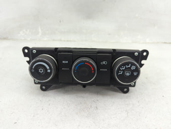 compare product 2009 Chevrolet Traverse Climate Control Module Temperature AC/Heater Replacement P/N:25946291 Fits OEM Used Auto Parts