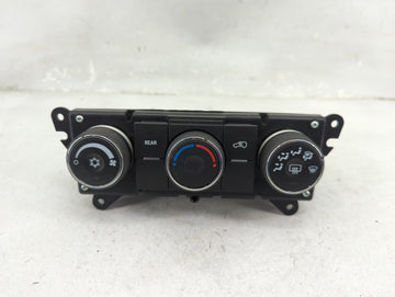 2009 Chevrolet Traverse Climate Control Module Temperature AC/Heater Replacement P/N:25946291 Fits OEM Used Auto Parts - Oem