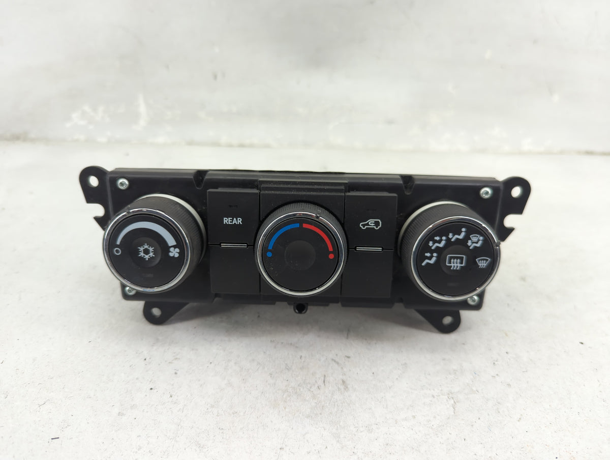 2009-2012 Chevrolet Traverse Climate Control Module Temperature AC/Heater Replacement P/N:25946291 Fits Fits 2009 2010 2011 