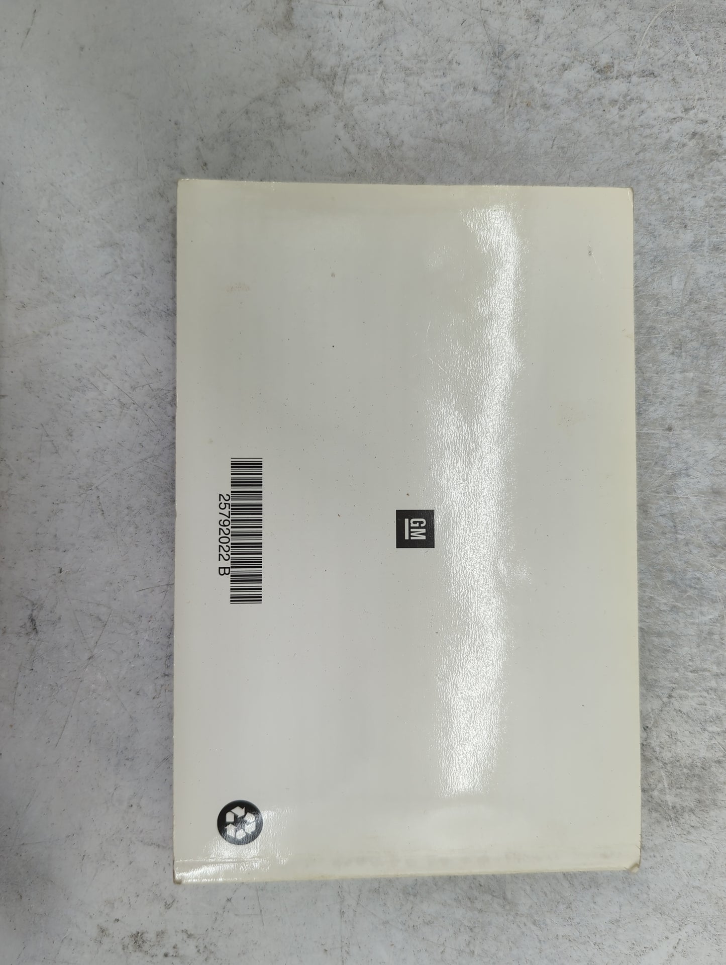 2009 Chevrolet Traverse Owners Manual Book Guide P/N:25792022 OEM Used Auto Parts - Oemusedautoparts1.com